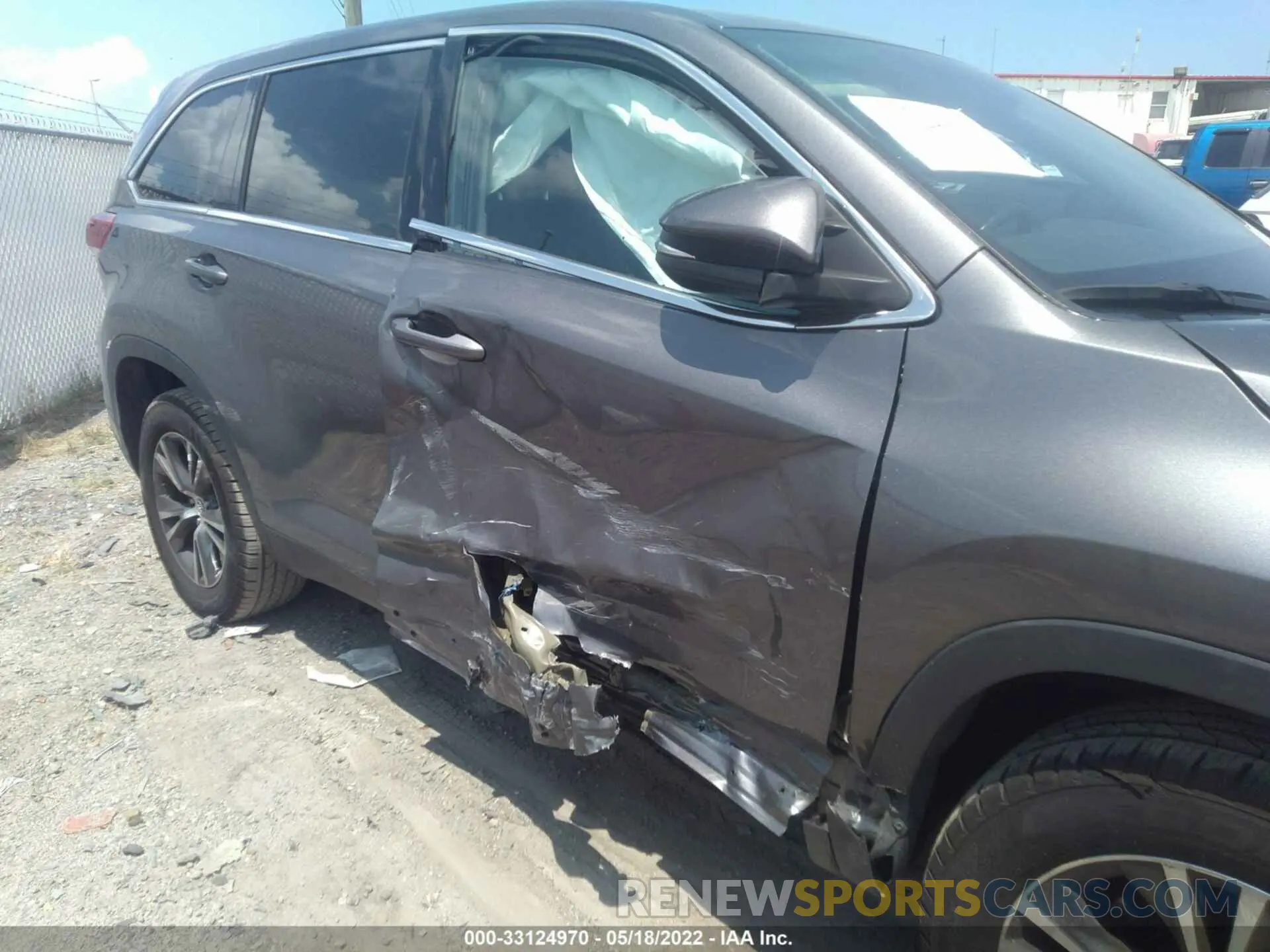 6 Photograph of a damaged car 5TDZZRFH0KS348881 TOYOTA HIGHLANDER 2019