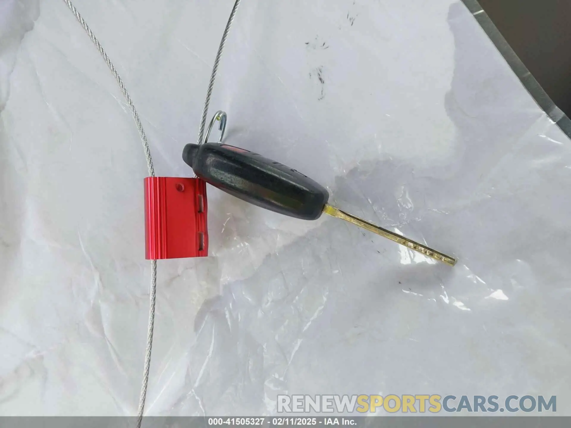 11 Photograph of a damaged car 5TDZZRFH1KS310236 TOYOTA HIGHLANDER 2019