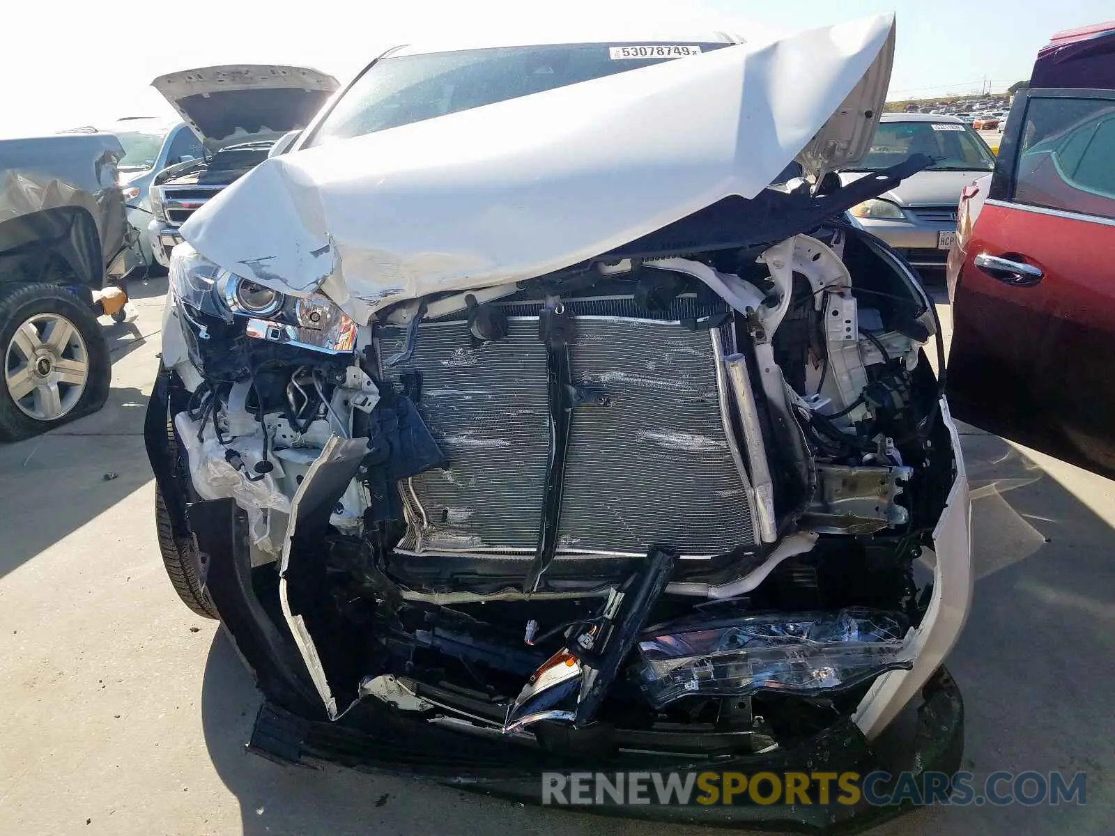 7 Photograph of a damaged car 5TDZZRFH2KS294192 TOYOTA HIGHLANDER 2019