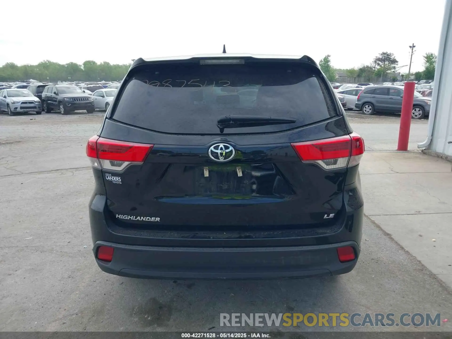 16 Photograph of a damaged car 5TDZZRFH2KS295875 TOYOTA HIGHLANDER 2019