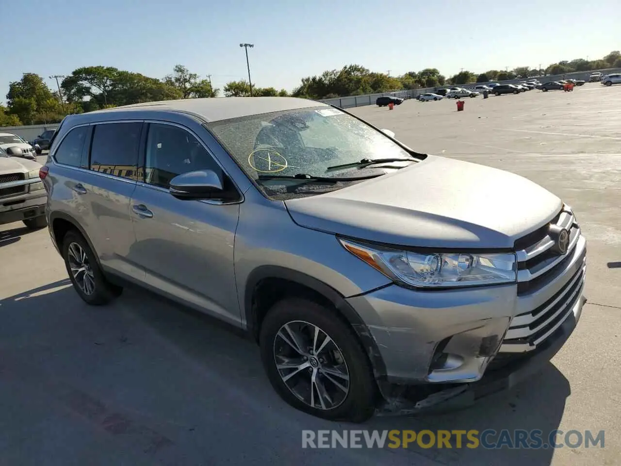 1 Фотография поврежденного автомобиля 5TDZZRFH2KS320340 TOYOTA HIGHLANDER 2019