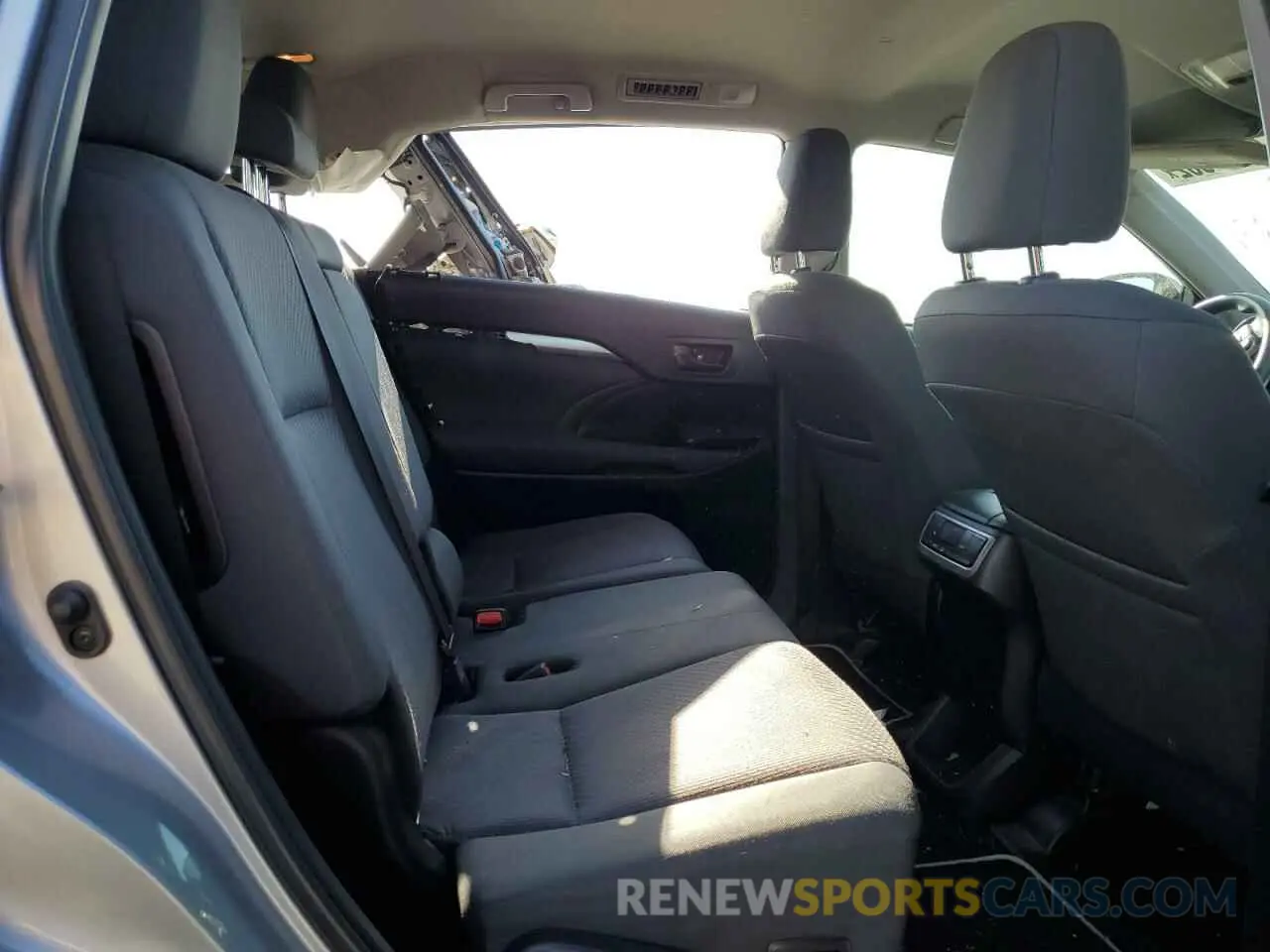 6 Фотография поврежденного автомобиля 5TDZZRFH2KS320340 TOYOTA HIGHLANDER 2019