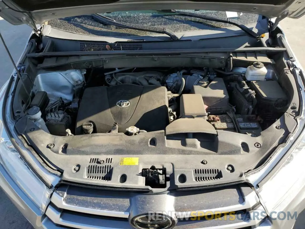 7 Фотография поврежденного автомобиля 5TDZZRFH2KS320340 TOYOTA HIGHLANDER 2019