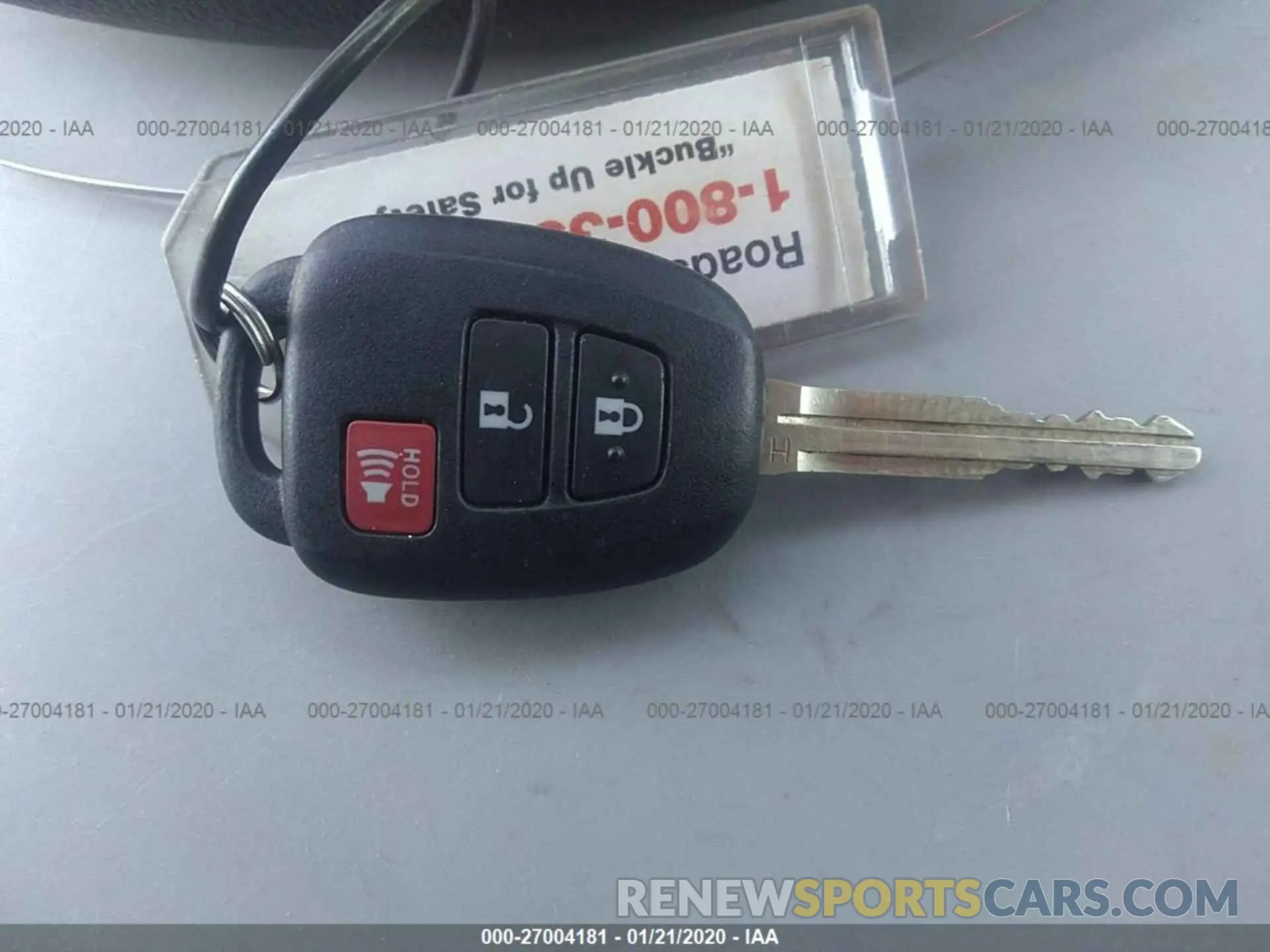 11 Photograph of a damaged car 5TDZZRFH2KS320905 TOYOTA HIGHLANDER 2019