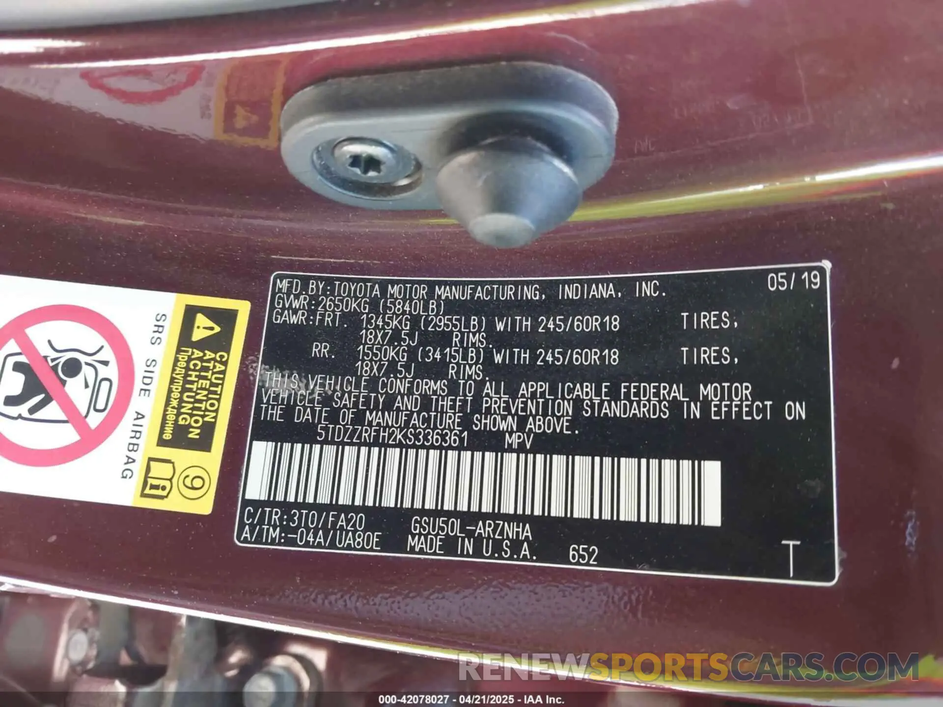 9 Photograph of a damaged car 5TDZZRFH2KS336361 TOYOTA HIGHLANDER 2019