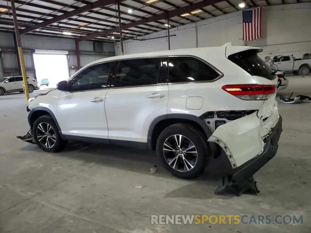 2 Фотография поврежденного автомобиля 5TDZZRFH2KS357226 TOYOTA HIGHLANDER 2019