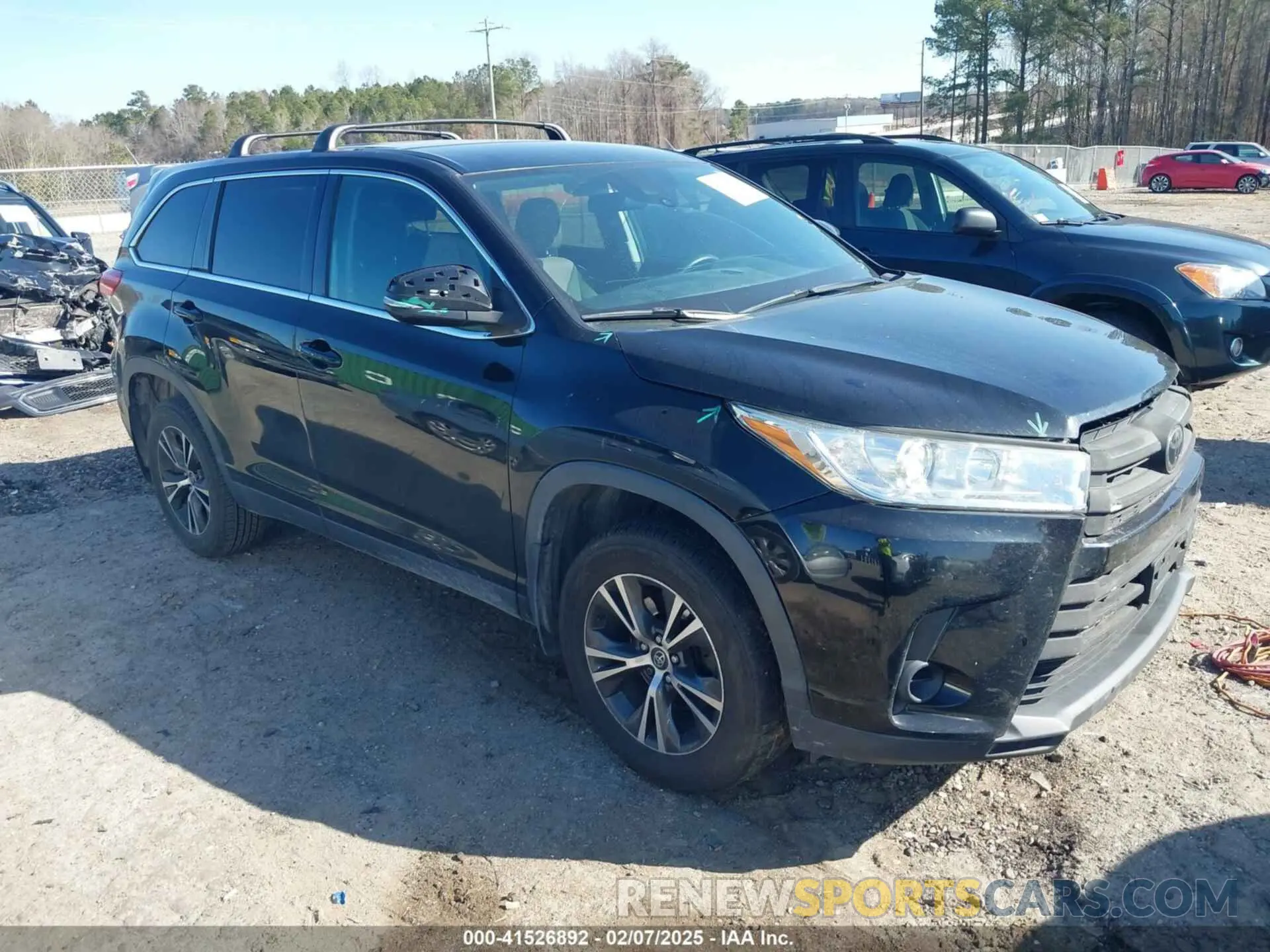 1 Фотография поврежденного автомобиля 5TDZZRFH3KS295920 TOYOTA HIGHLANDER 2019