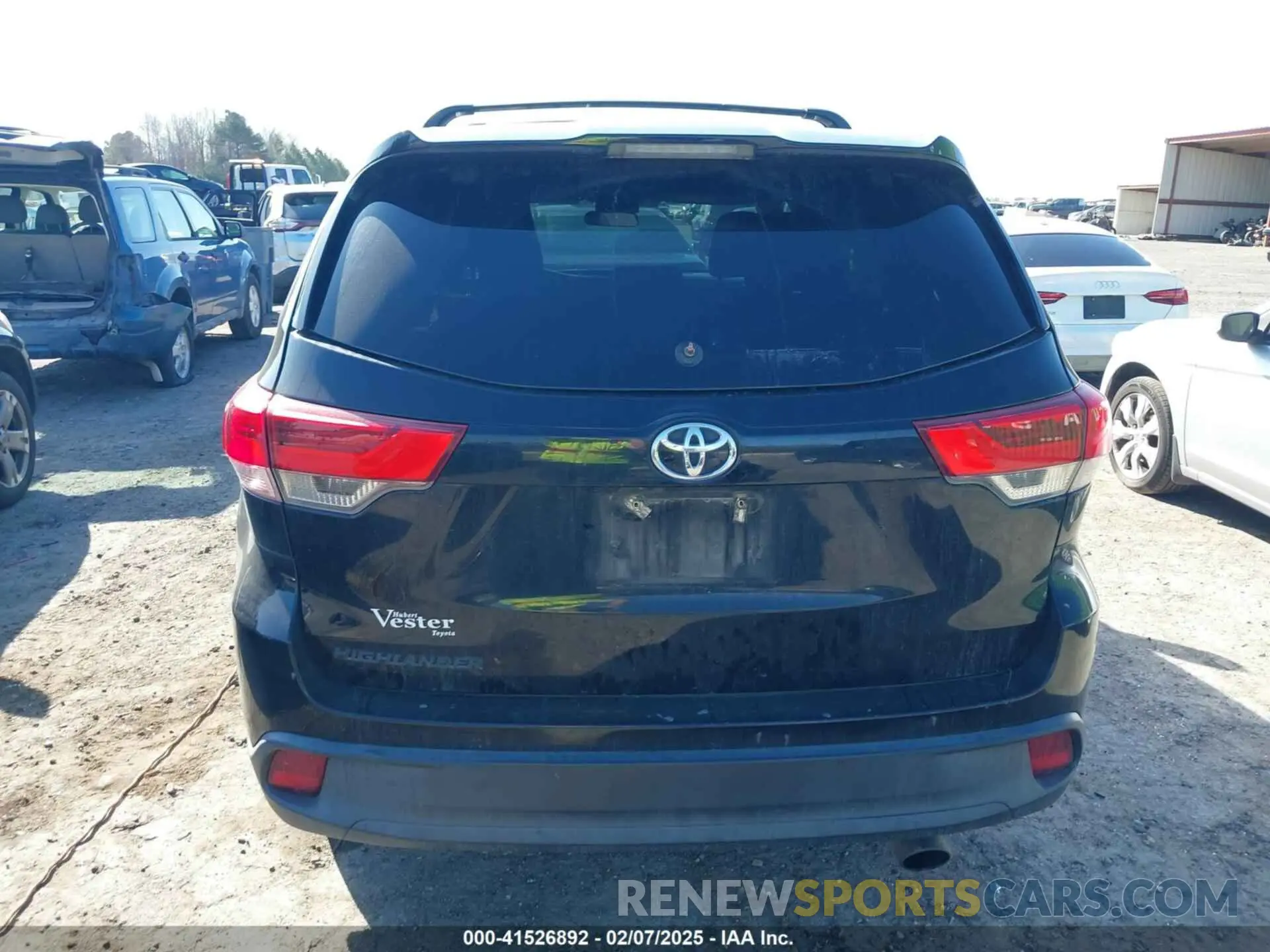 17 Фотография поврежденного автомобиля 5TDZZRFH3KS295920 TOYOTA HIGHLANDER 2019