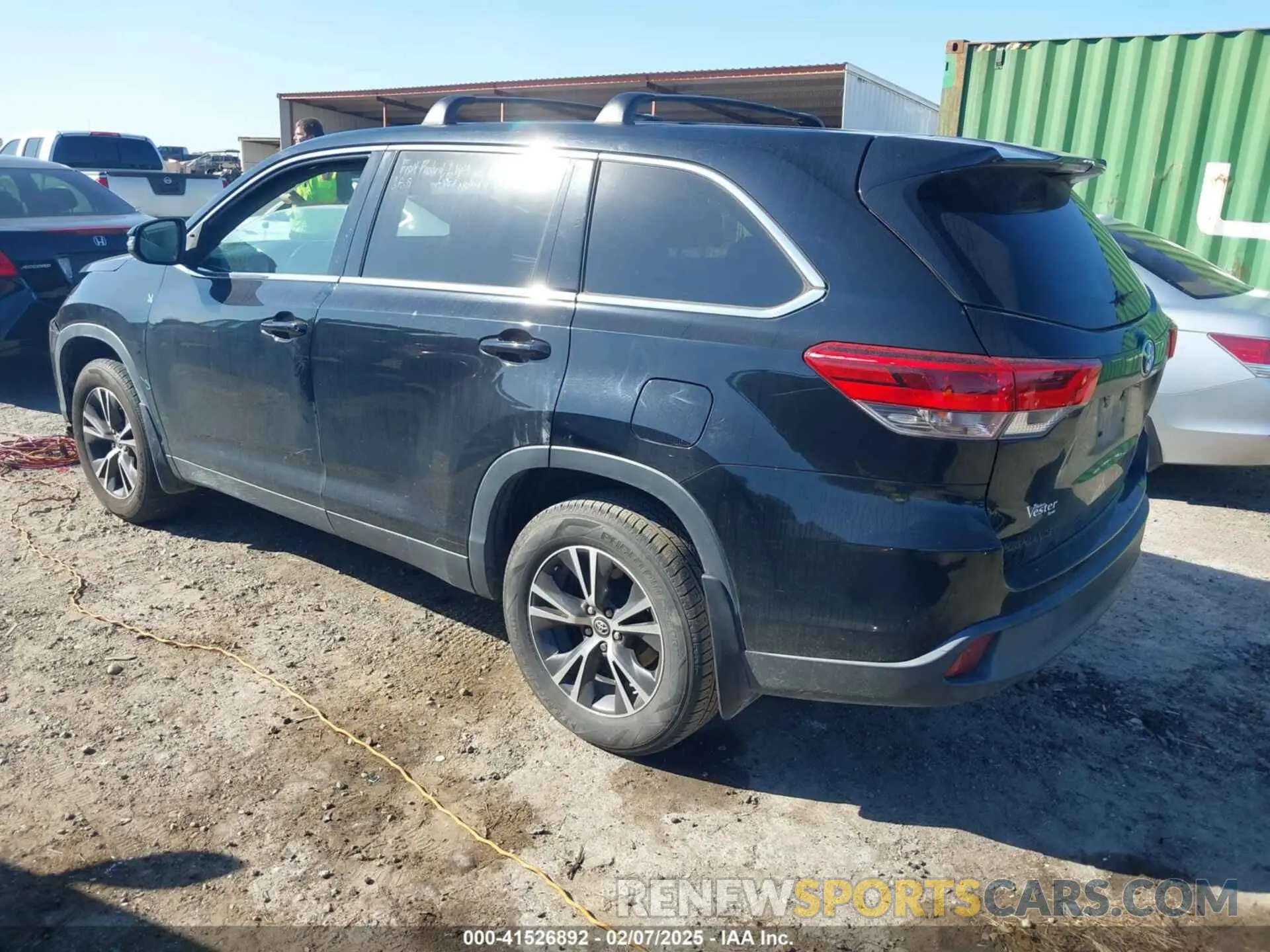 3 Фотография поврежденного автомобиля 5TDZZRFH3KS295920 TOYOTA HIGHLANDER 2019