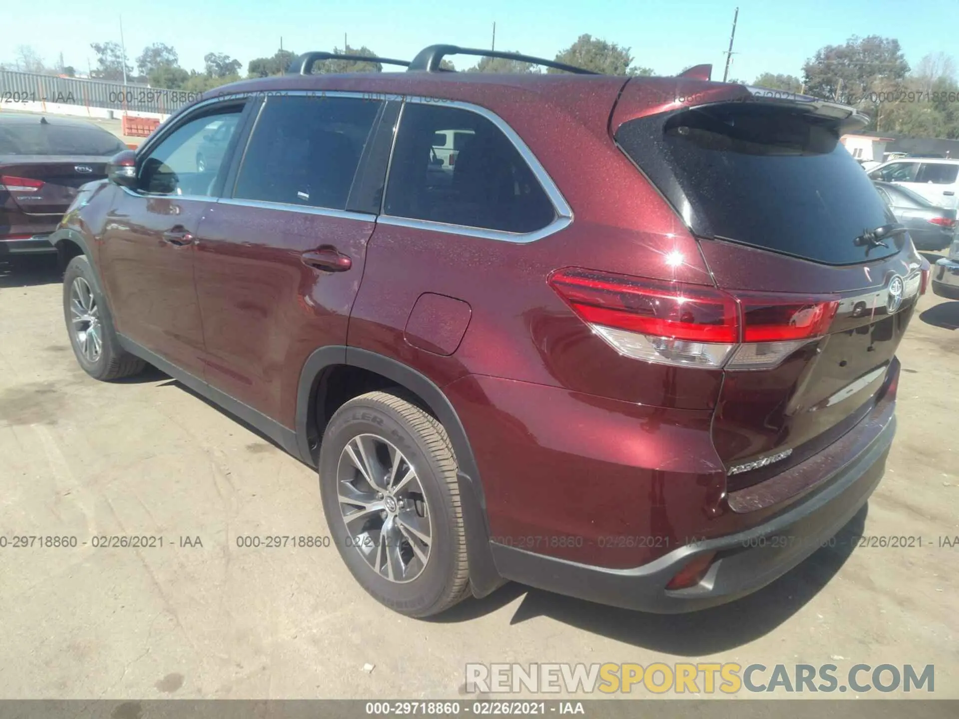 3 Фотография поврежденного автомобиля 5TDZZRFH3KS297103 TOYOTA HIGHLANDER 2019