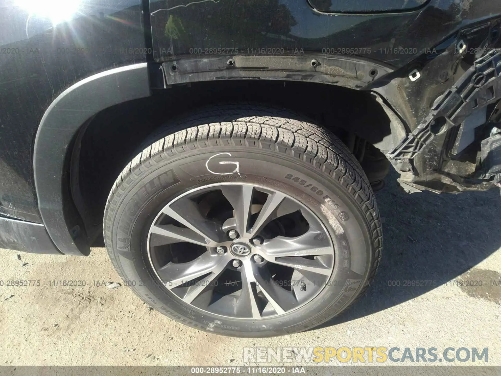 13 Фотография поврежденного автомобиля 5TDZZRFH3KS297358 TOYOTA HIGHLANDER 2019