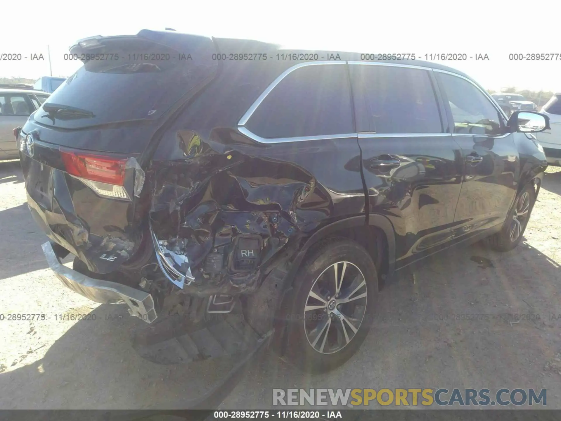 4 Фотография поврежденного автомобиля 5TDZZRFH3KS297358 TOYOTA HIGHLANDER 2019