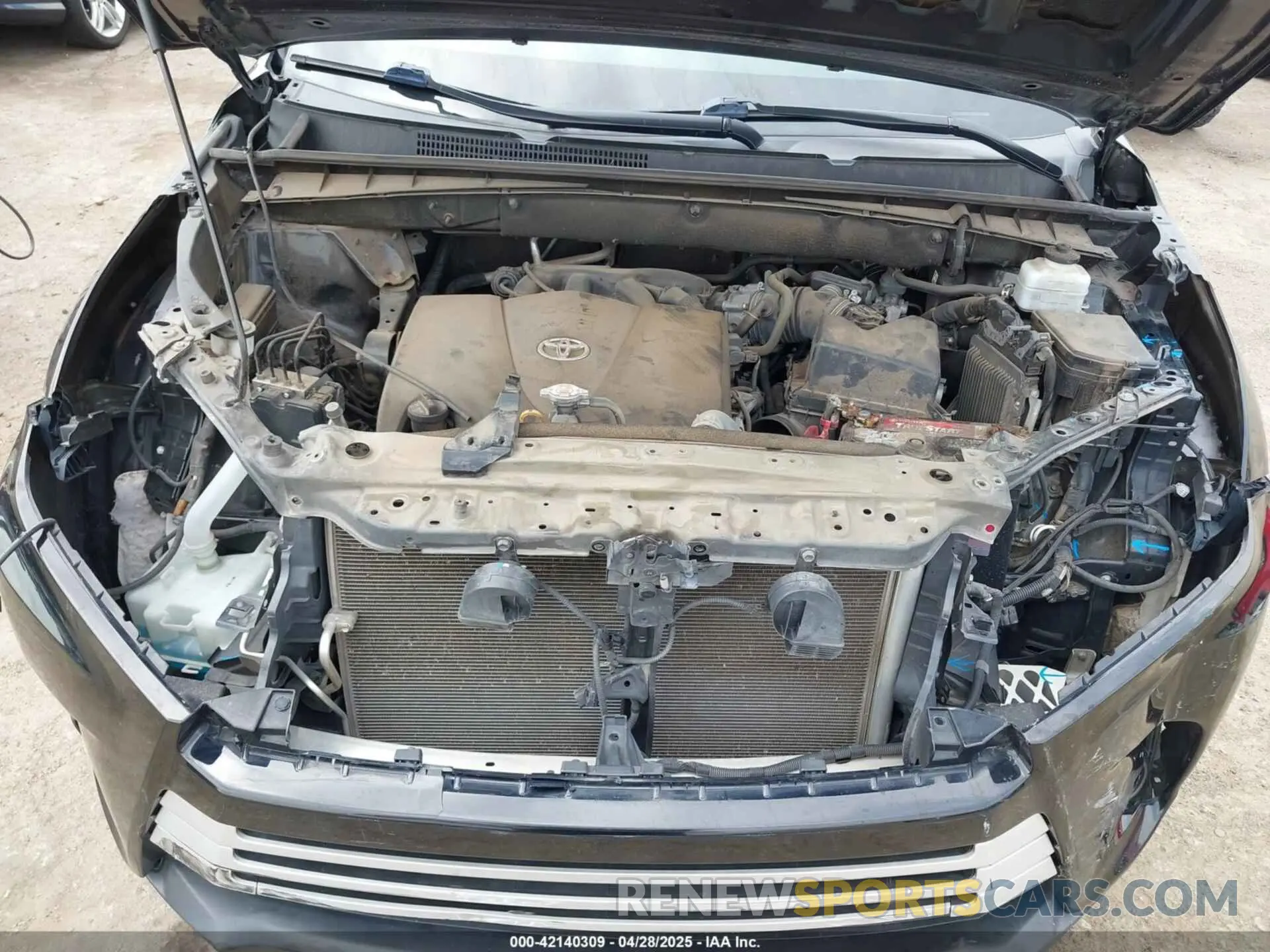 10 Фотография поврежденного автомобиля 5TDZZRFH3KS313011 TOYOTA HIGHLANDER 2019