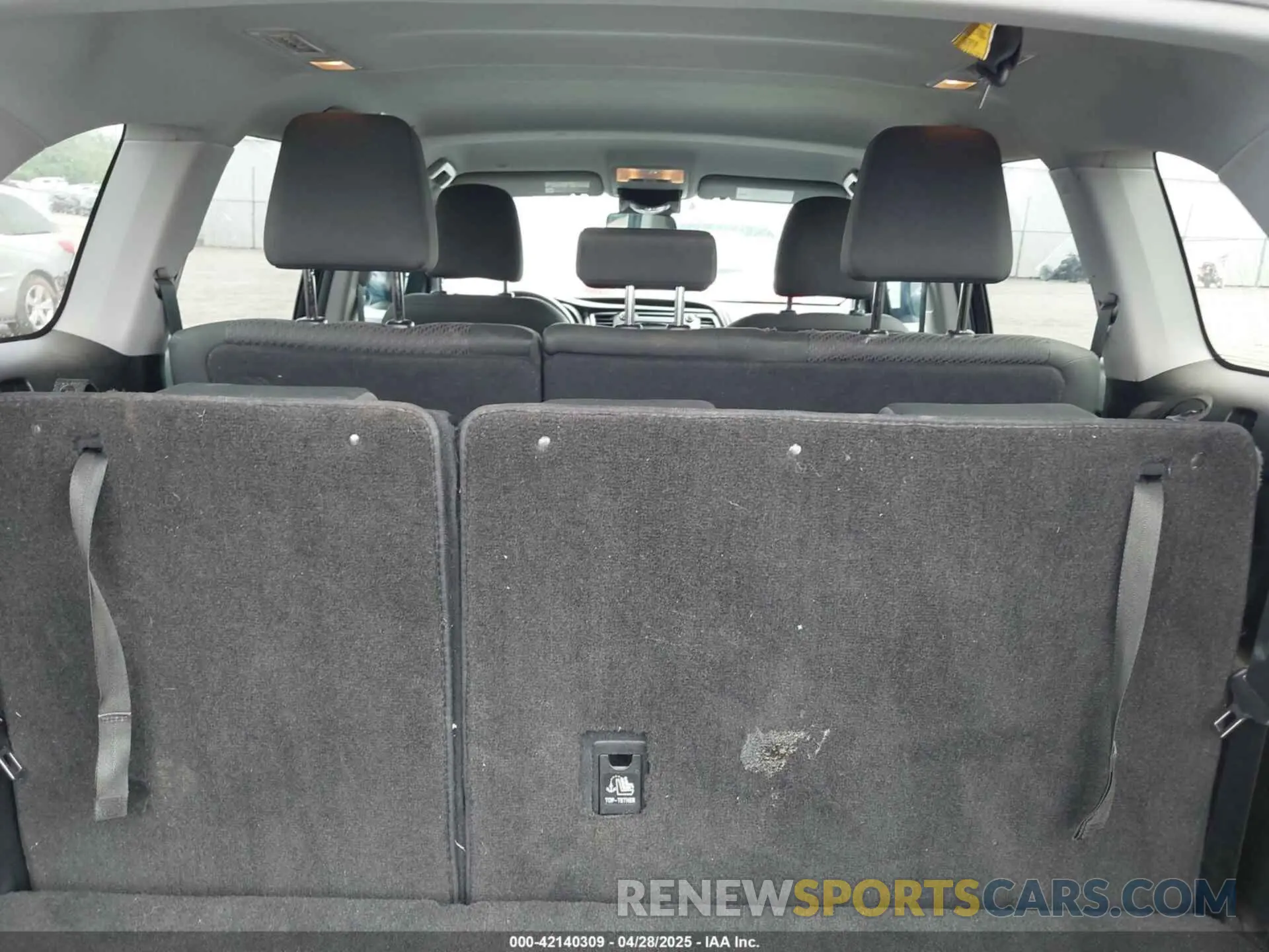 18 Фотография поврежденного автомобиля 5TDZZRFH3KS313011 TOYOTA HIGHLANDER 2019