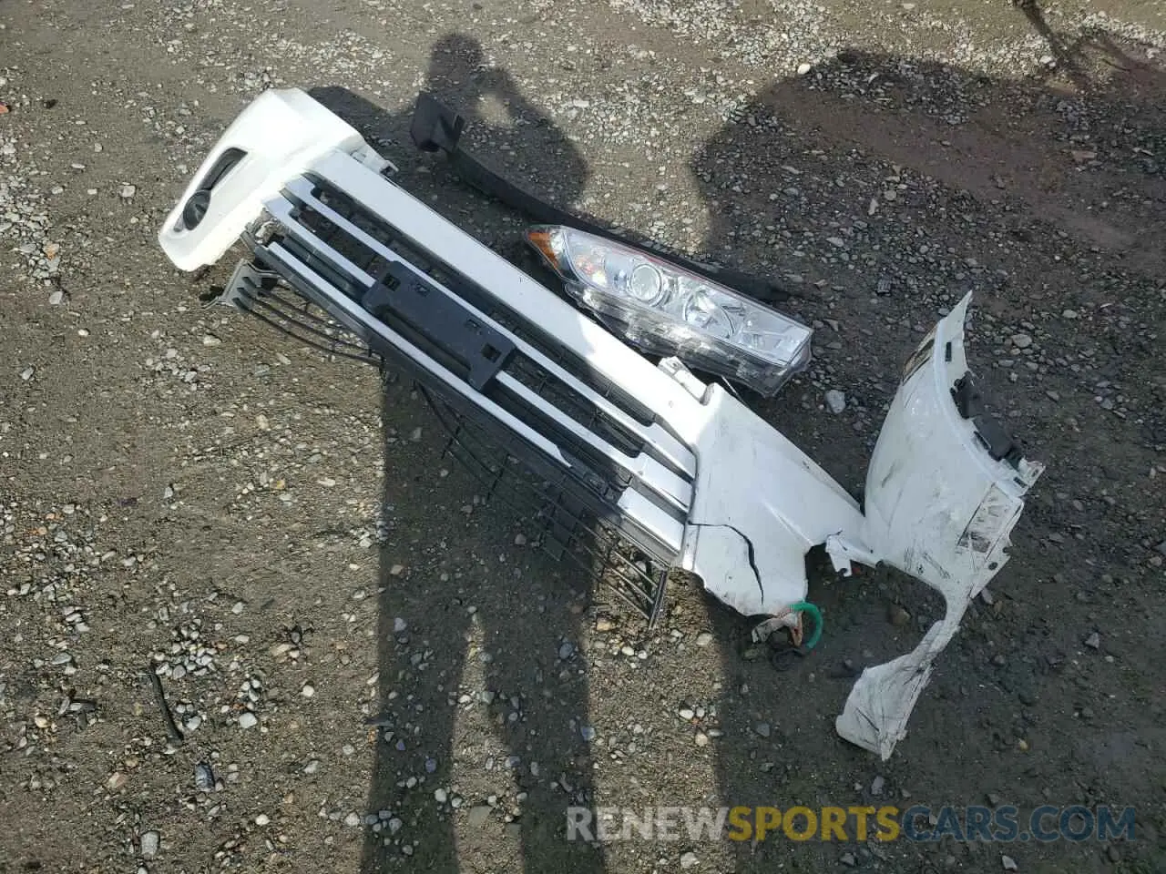 13 Photograph of a damaged car 5TDZZRFH3KS356733 TOYOTA HIGHLANDER 2019