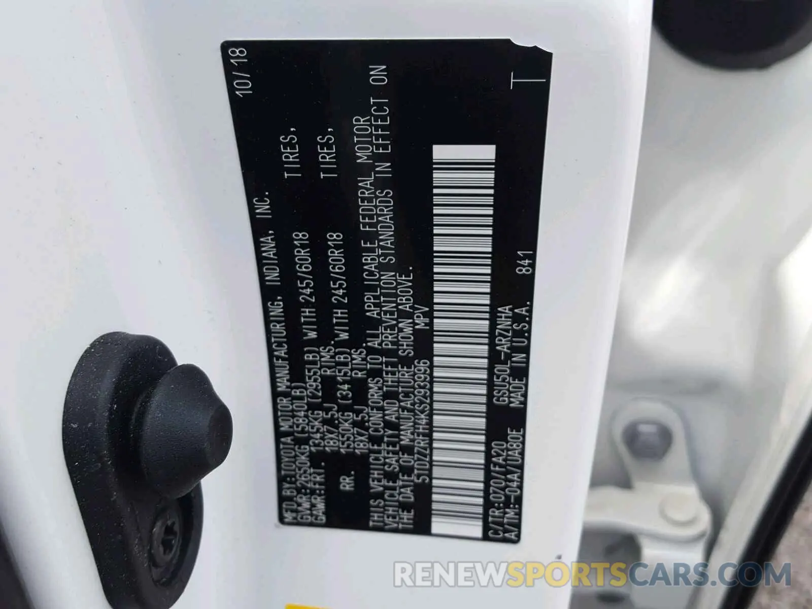 10 Photograph of a damaged car 5TDZZRFH4KS293996 TOYOTA HIGHLANDER 2019