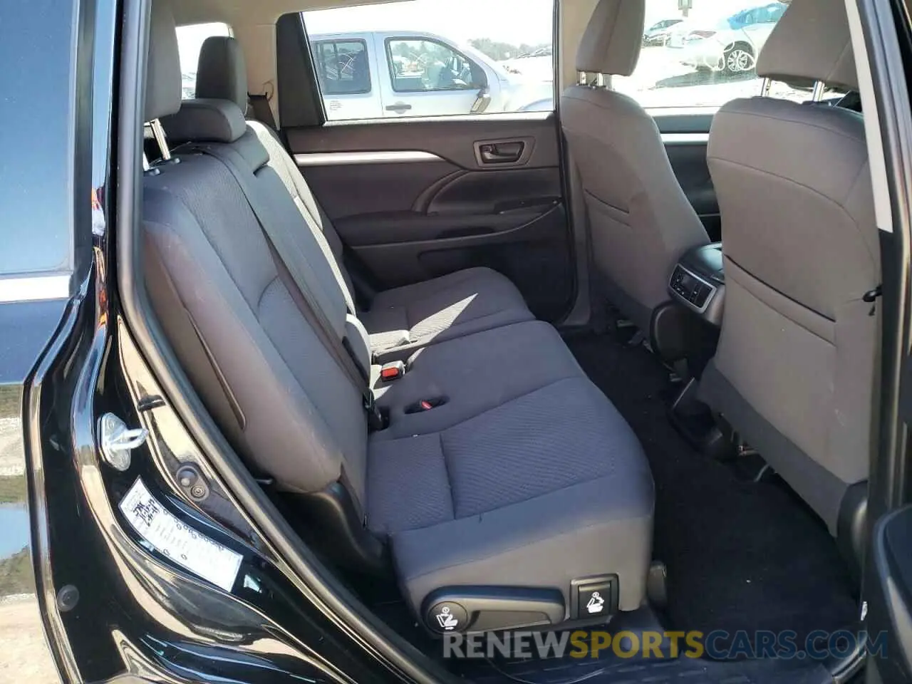 6 Photograph of a damaged car 5TDZZRFH4KS298728 TOYOTA HIGHLANDER 2019