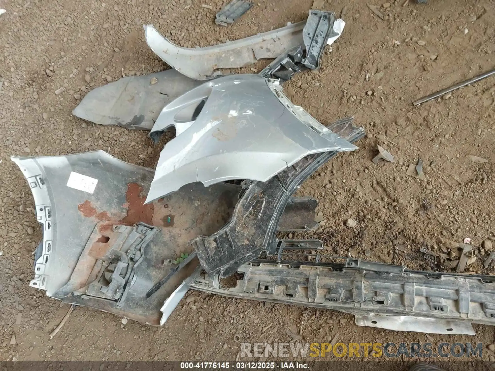 11 Photograph of a damaged car 5TDZZRFH4KS314023 TOYOTA HIGHLANDER 2019