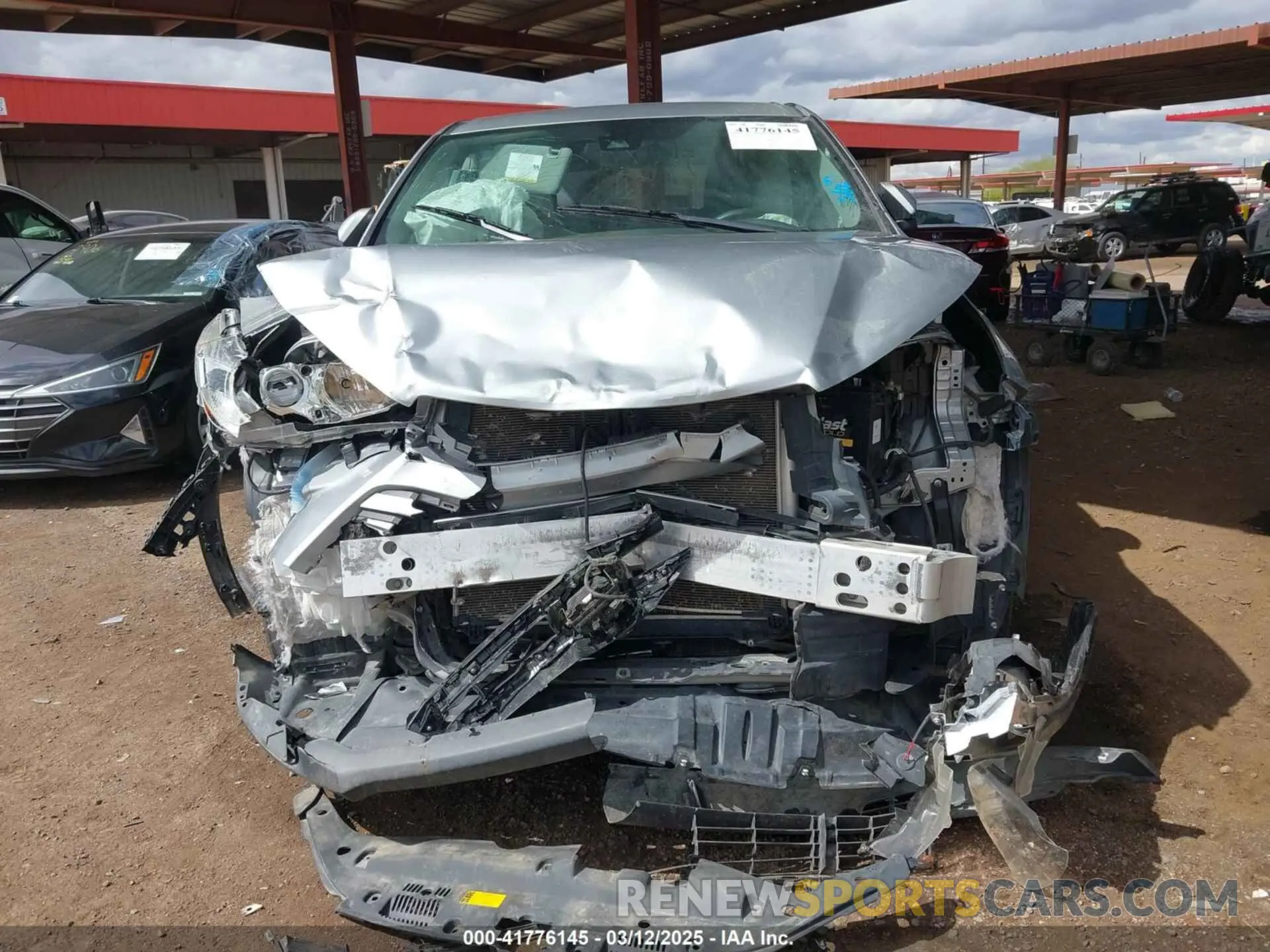 6 Photograph of a damaged car 5TDZZRFH4KS314023 TOYOTA HIGHLANDER 2019