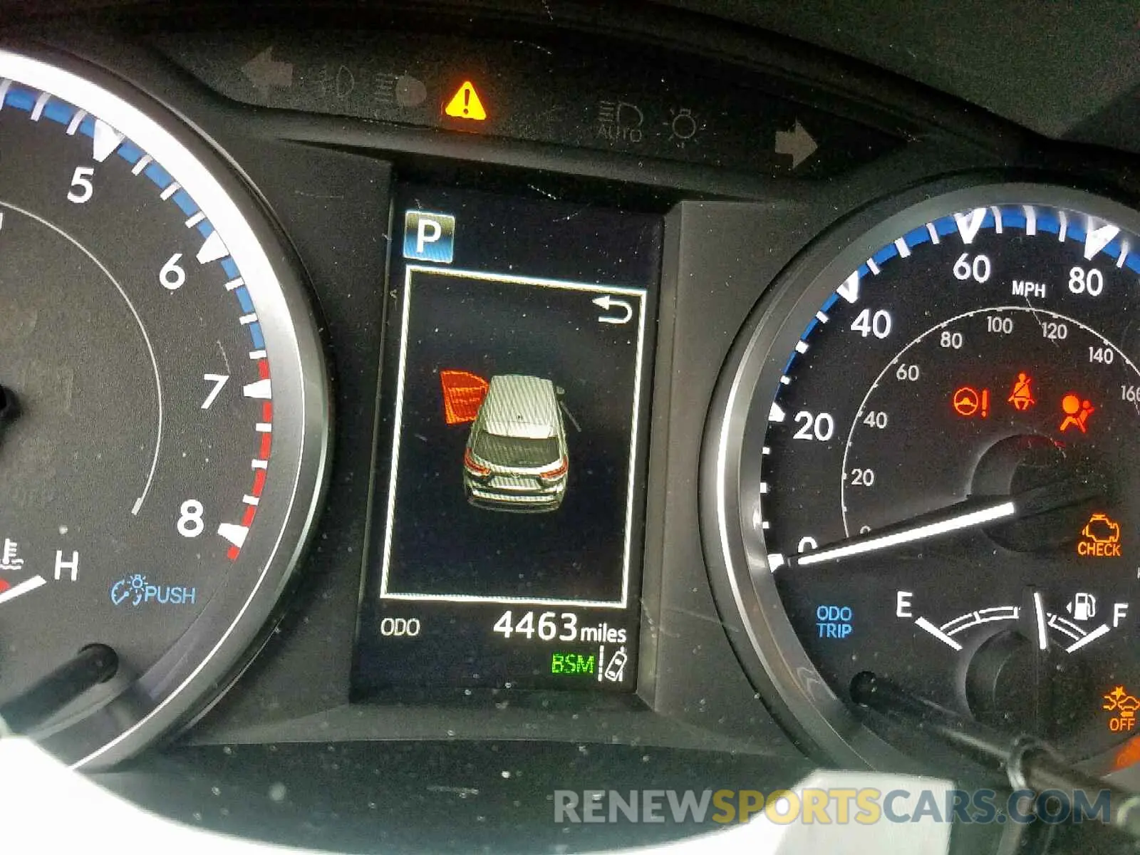 8 Photograph of a damaged car 5TDZZRFH4KS334241 TOYOTA HIGHLANDER 2019