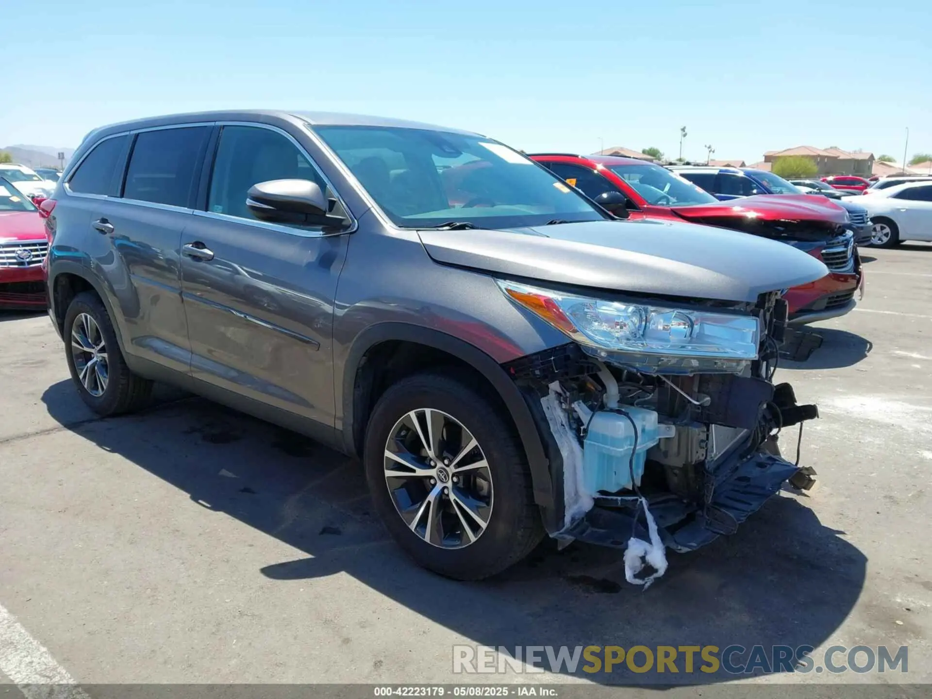 1 Фотография поврежденного автомобиля 5TDZZRFH4KS335955 TOYOTA HIGHLANDER 2019