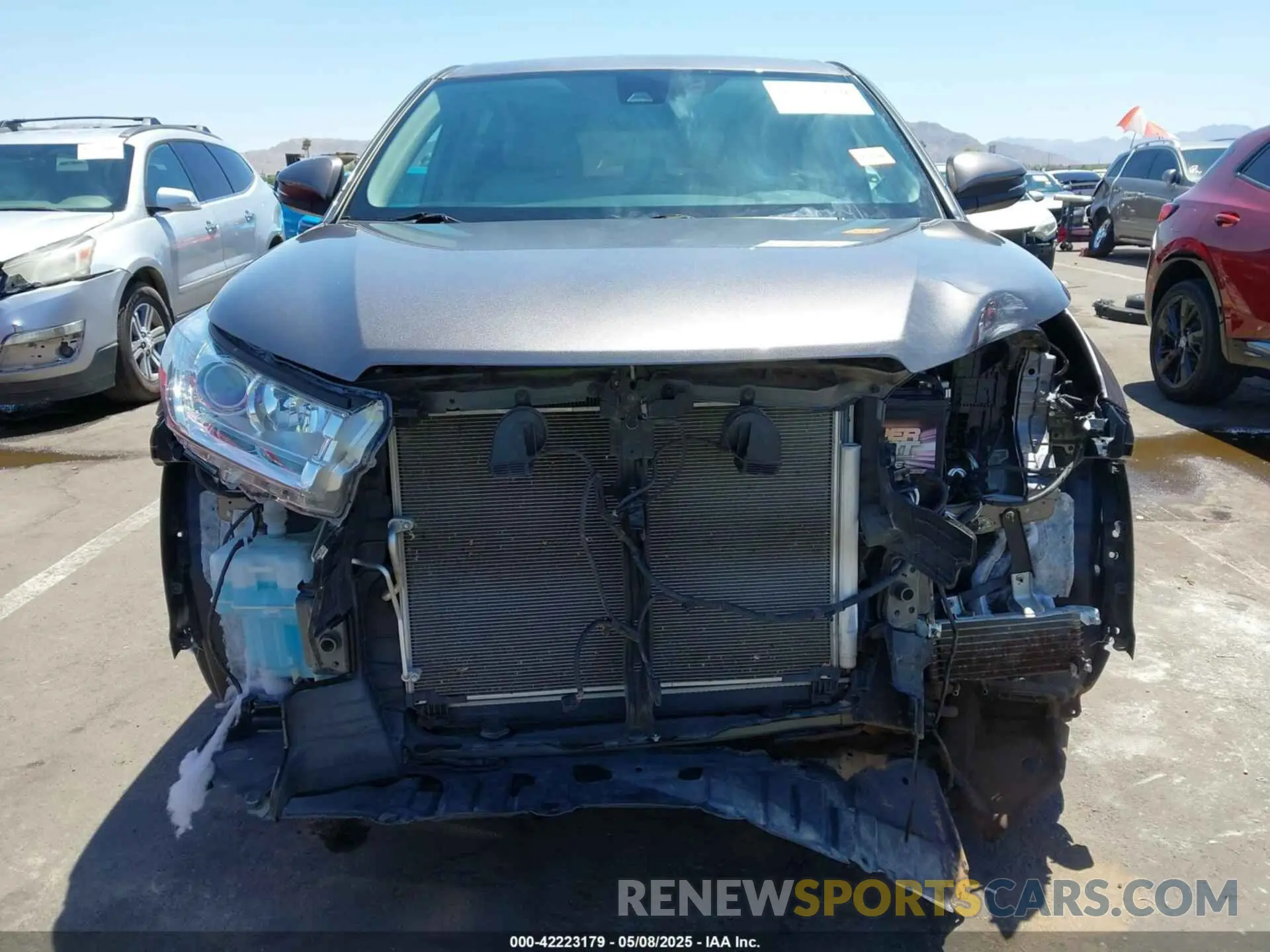 13 Фотография поврежденного автомобиля 5TDZZRFH4KS335955 TOYOTA HIGHLANDER 2019