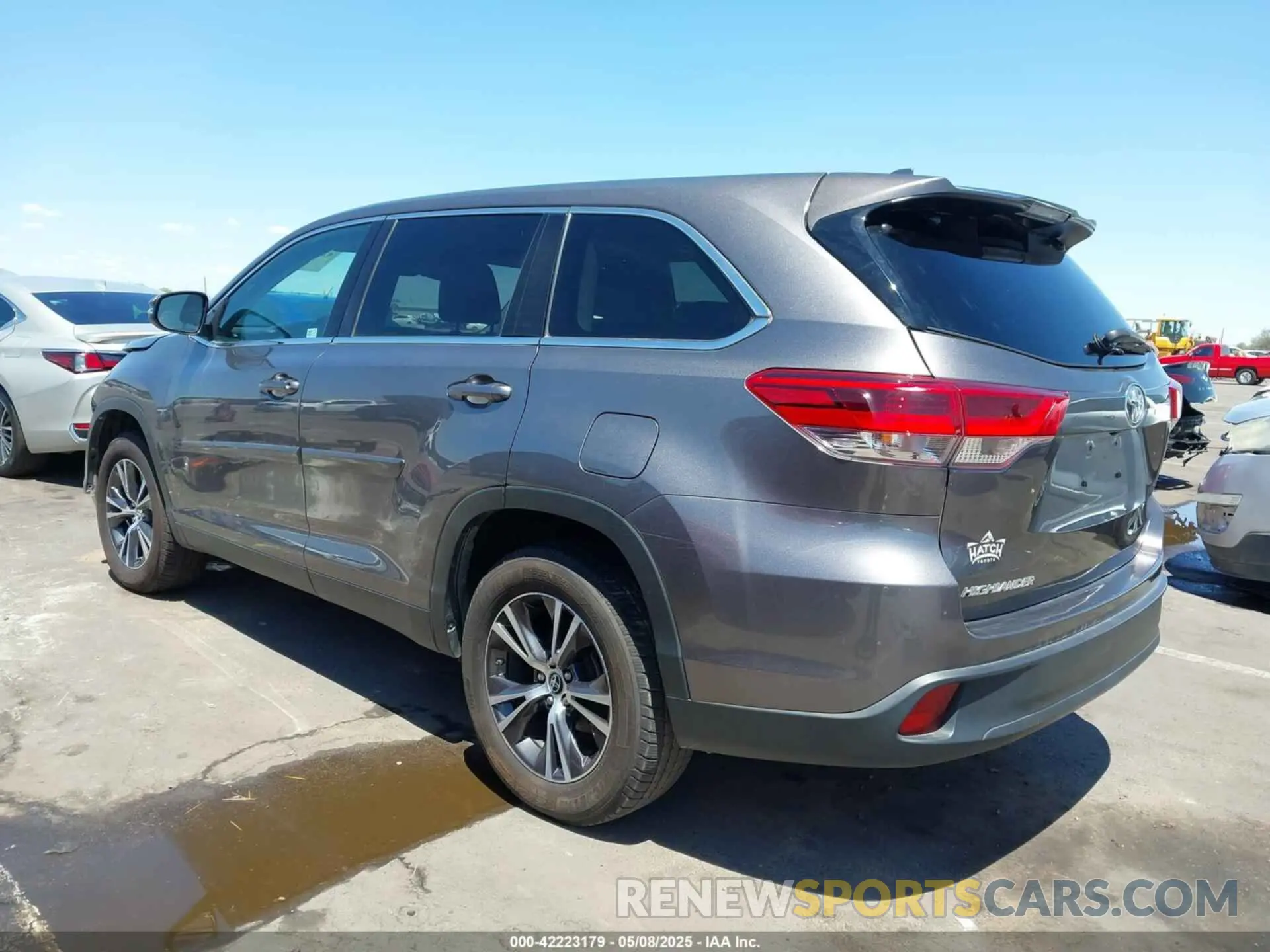 3 Фотография поврежденного автомобиля 5TDZZRFH4KS335955 TOYOTA HIGHLANDER 2019