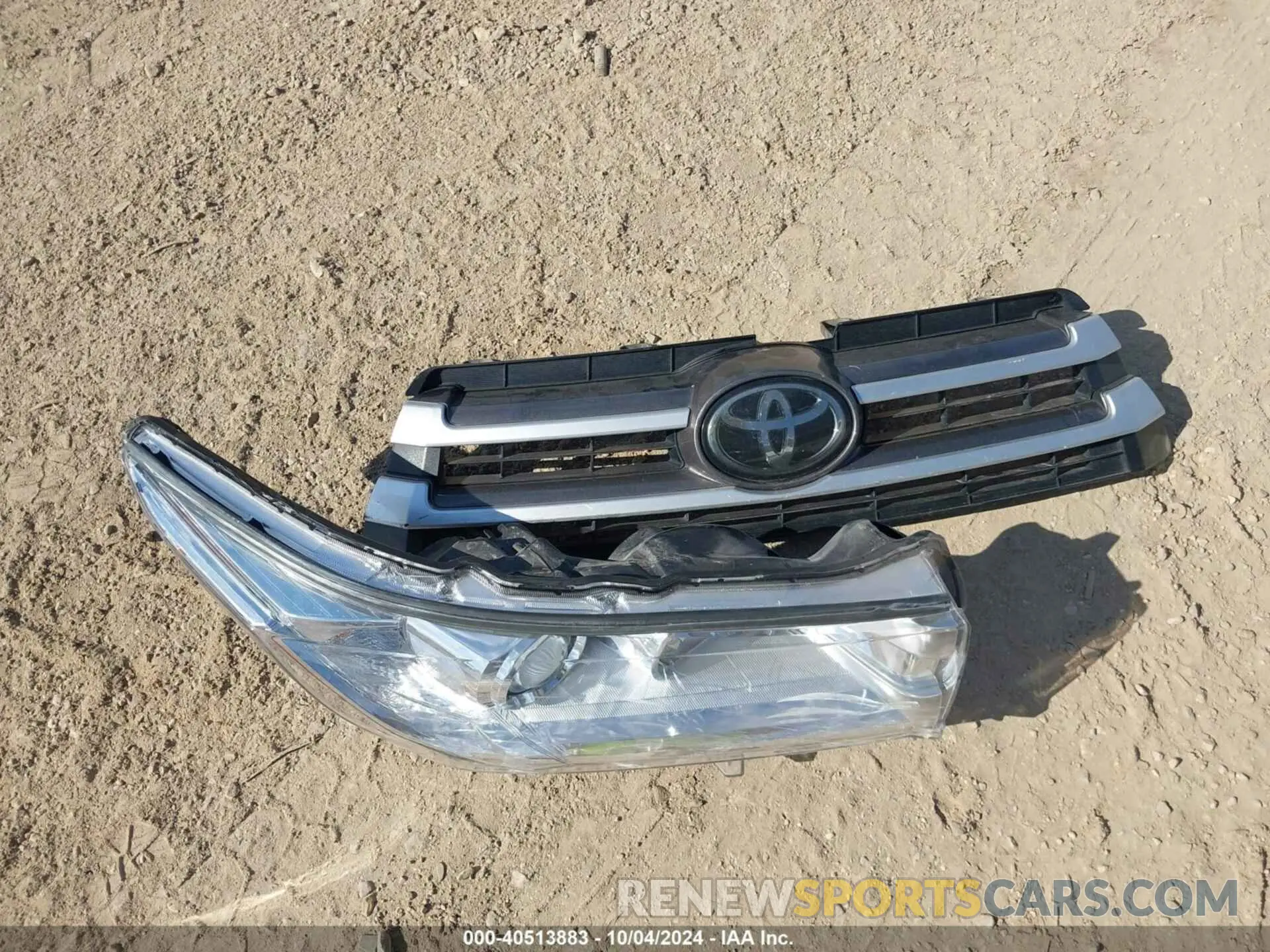 12 Photograph of a damaged car 5TDZZRFH5KS289553 TOYOTA HIGHLANDER 2019