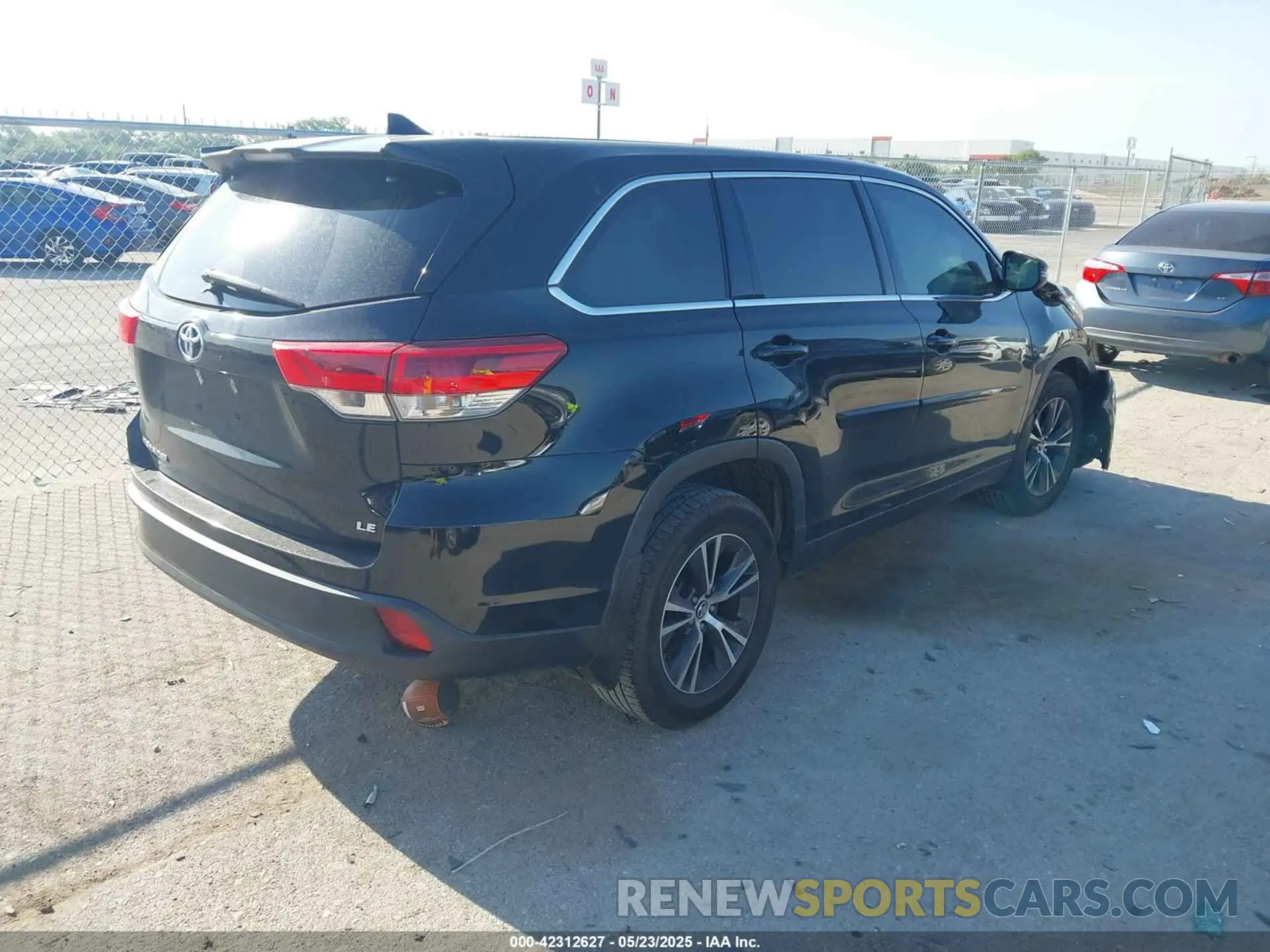 4 Фотография поврежденного автомобиля 5TDZZRFH5KS310725 TOYOTA HIGHLANDER 2019