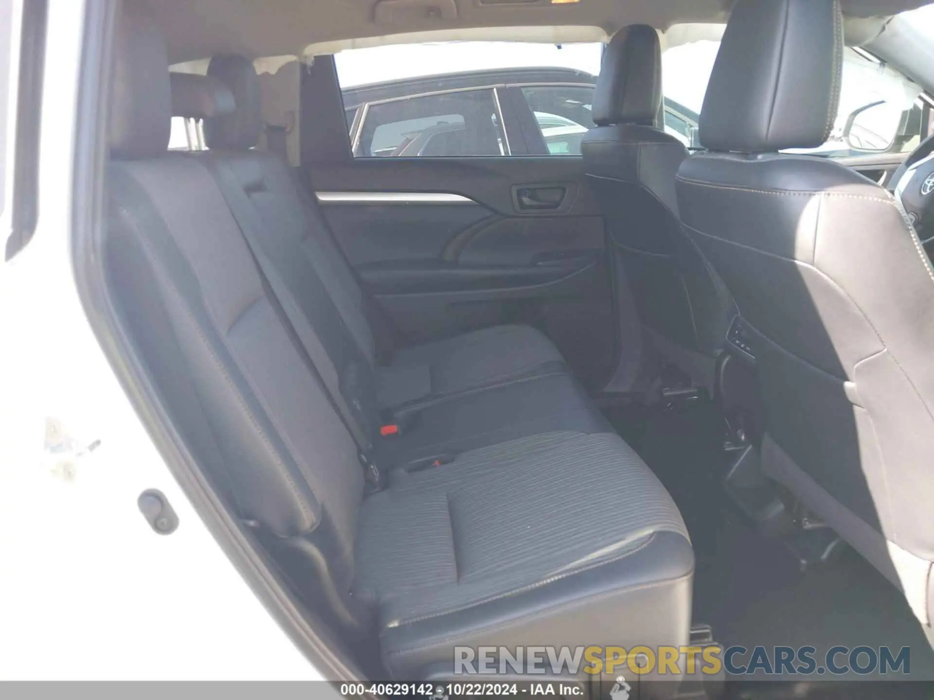 8 Фотография поврежденного автомобиля 5TDZZRFH5KS316122 TOYOTA HIGHLANDER 2019