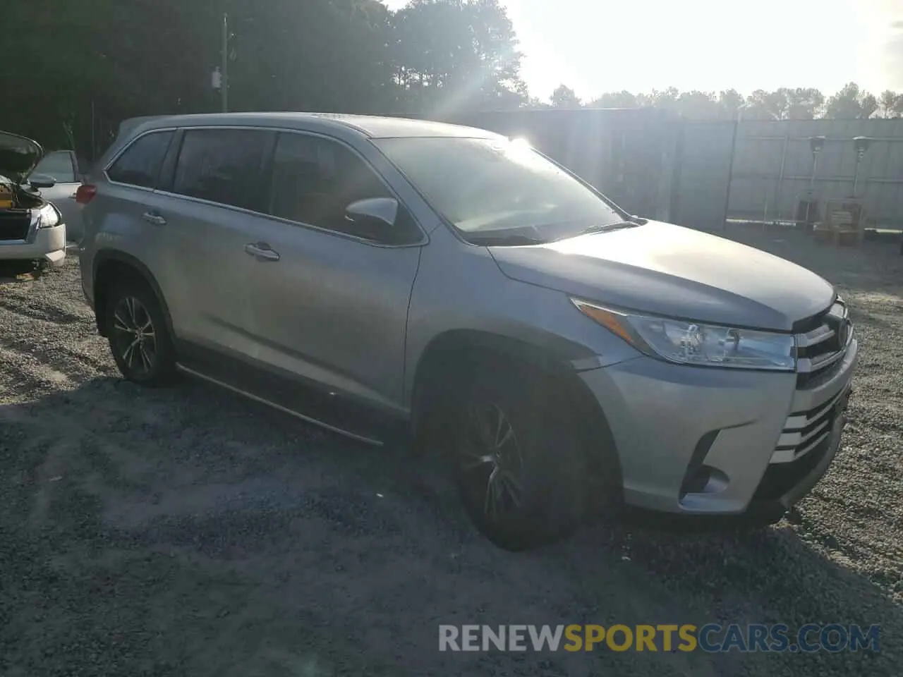 4 Фотография поврежденного автомобиля 5TDZZRFH6KS294907 TOYOTA HIGHLANDER 2019