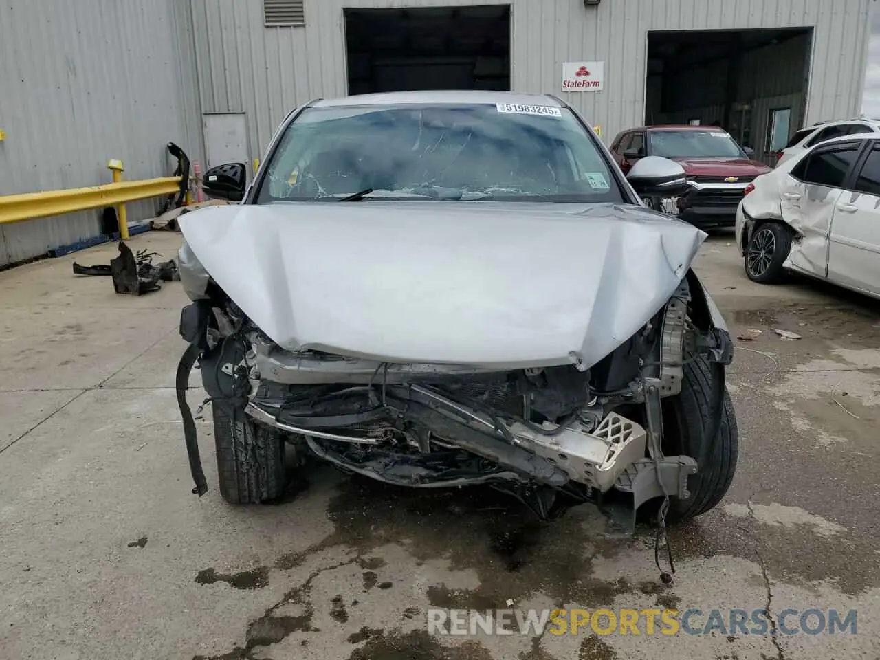 5 Photograph of a damaged car 5TDZZRFH6KS297578 TOYOTA HIGHLANDER 2019