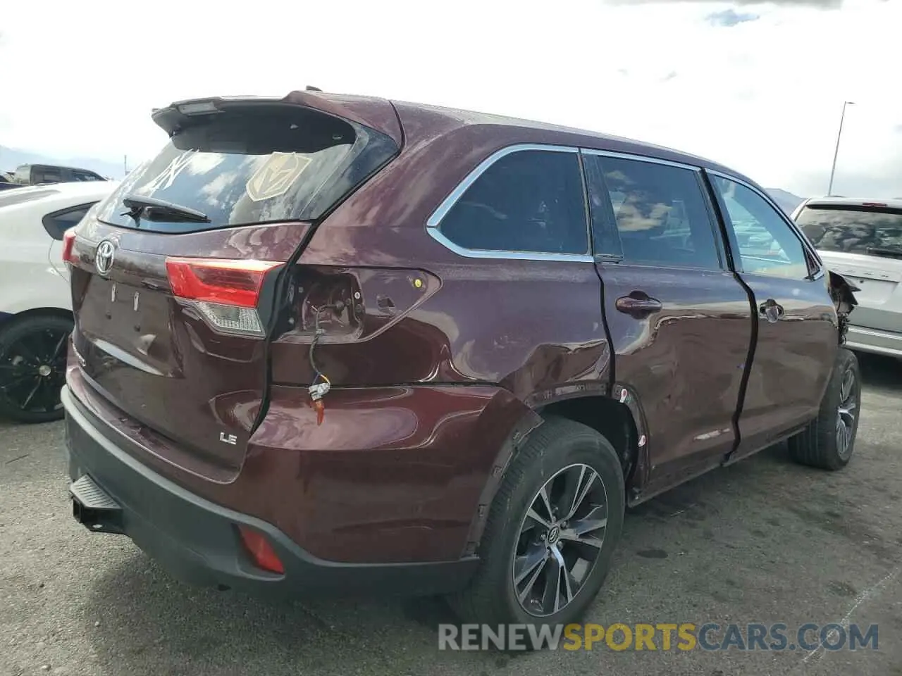 3 Фотография поврежденного автомобиля 5TDZZRFH6KS305436 TOYOTA HIGHLANDER 2019
