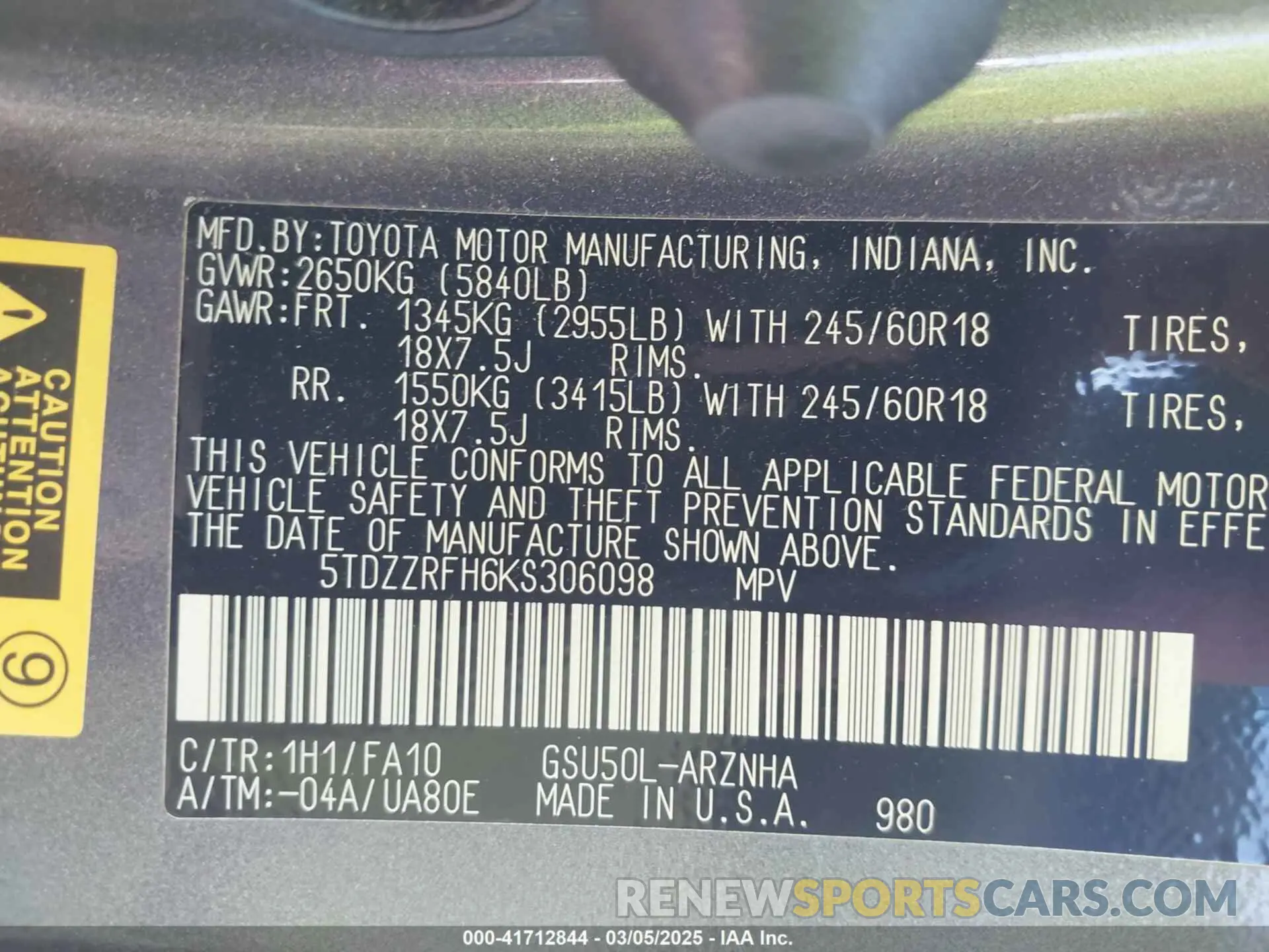 9 Photograph of a damaged car 5TDZZRFH6KS306098 TOYOTA HIGHLANDER 2019