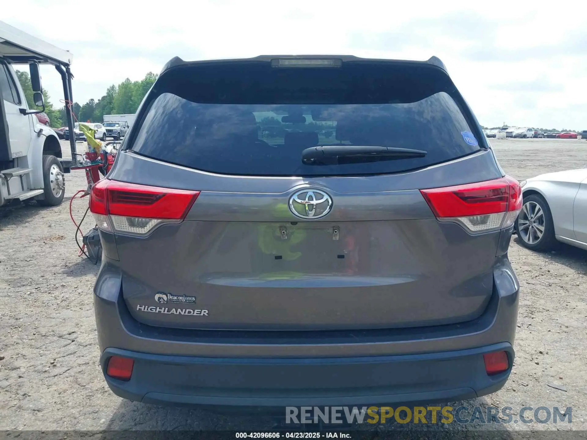 16 Фотография поврежденного автомобиля 5TDZZRFH6KS319028 TOYOTA HIGHLANDER 2019