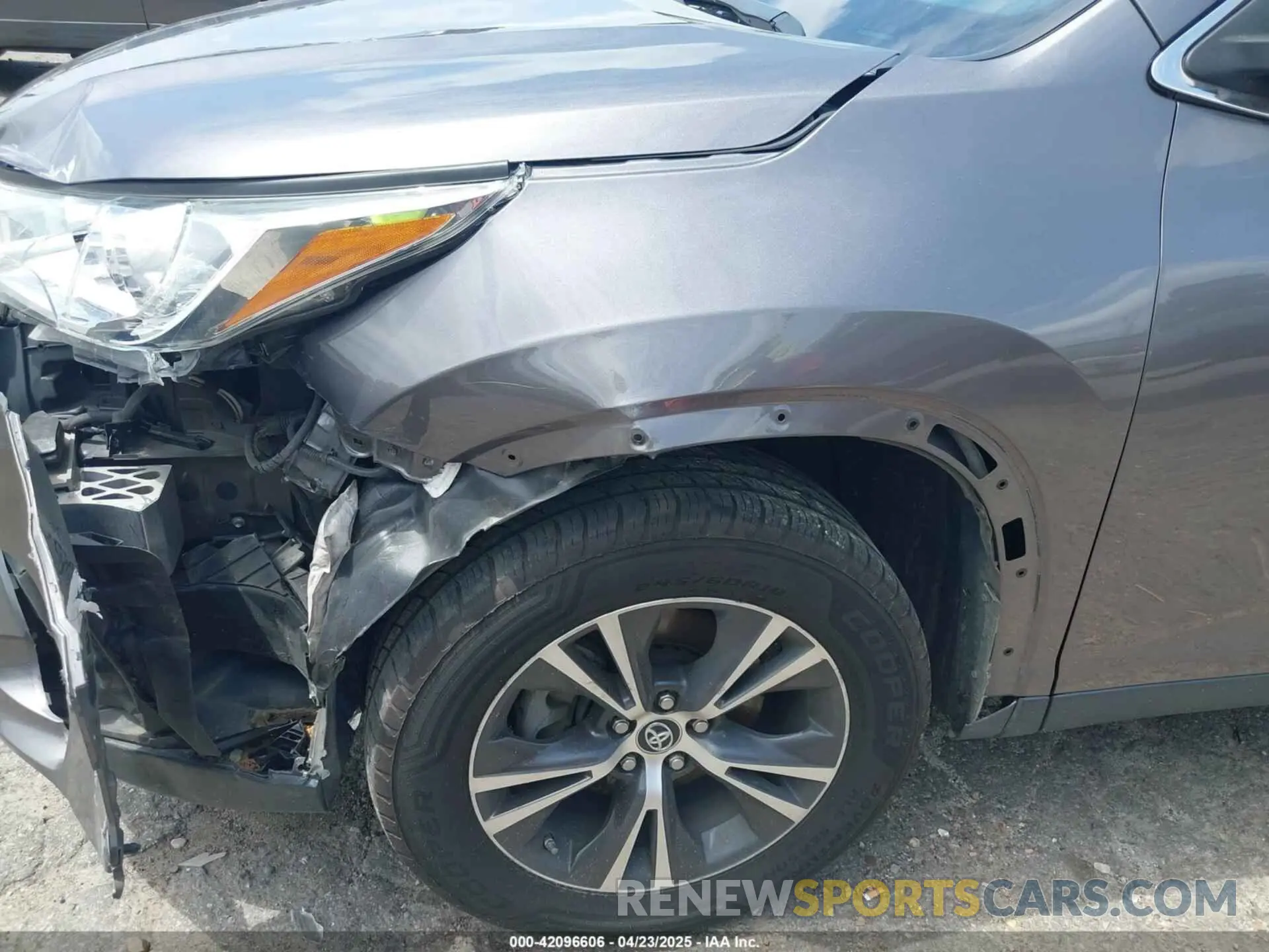 19 Фотография поврежденного автомобиля 5TDZZRFH6KS319028 TOYOTA HIGHLANDER 2019