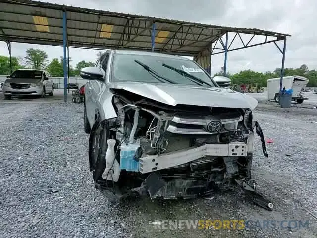 14 Photograph of a damaged car 5TDZZRFH6KS323970 TOYOTA HIGHLANDER 2019