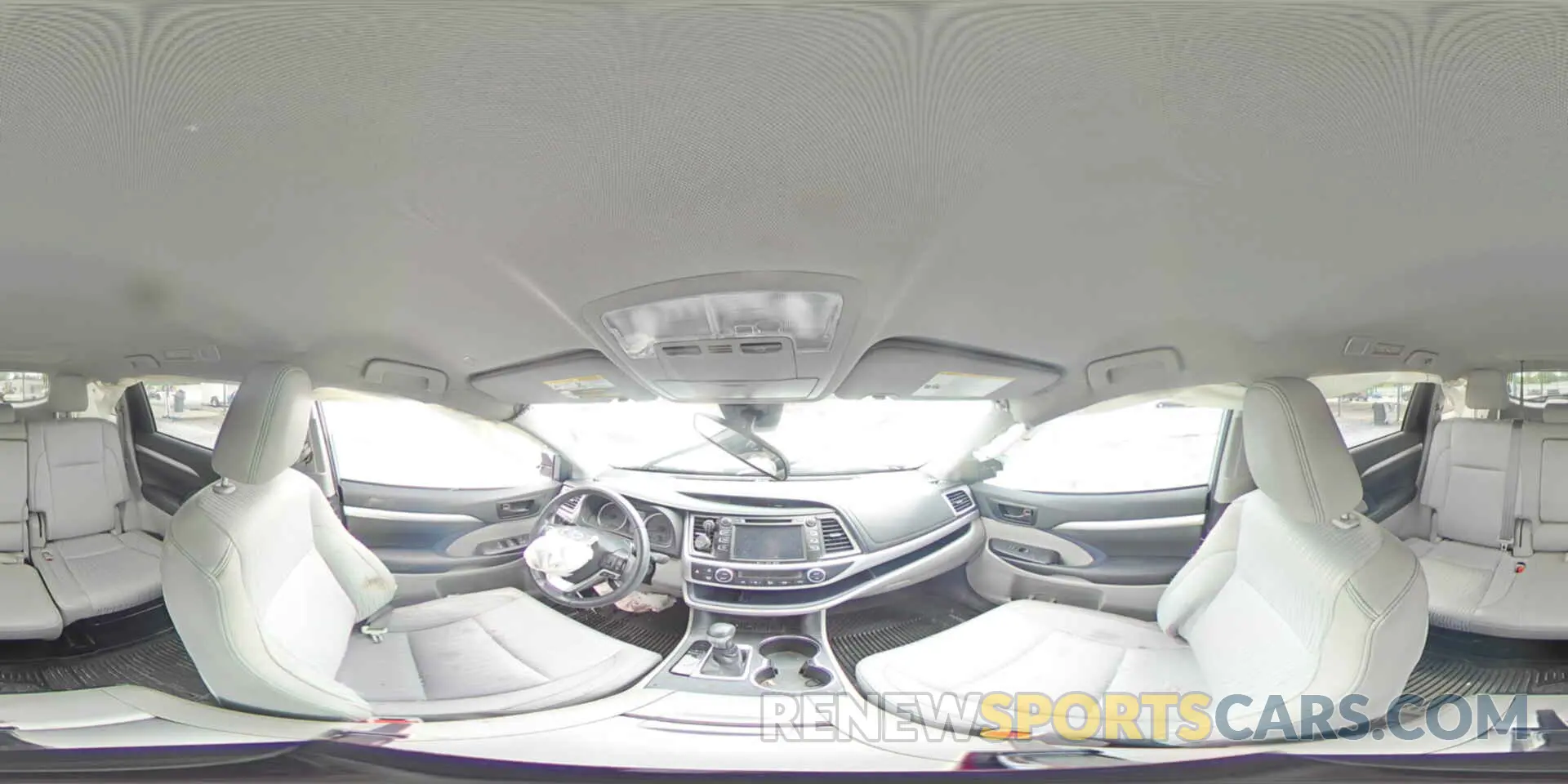 15 Photograph of a damaged car 5TDZZRFH6KS323970 TOYOTA HIGHLANDER 2019