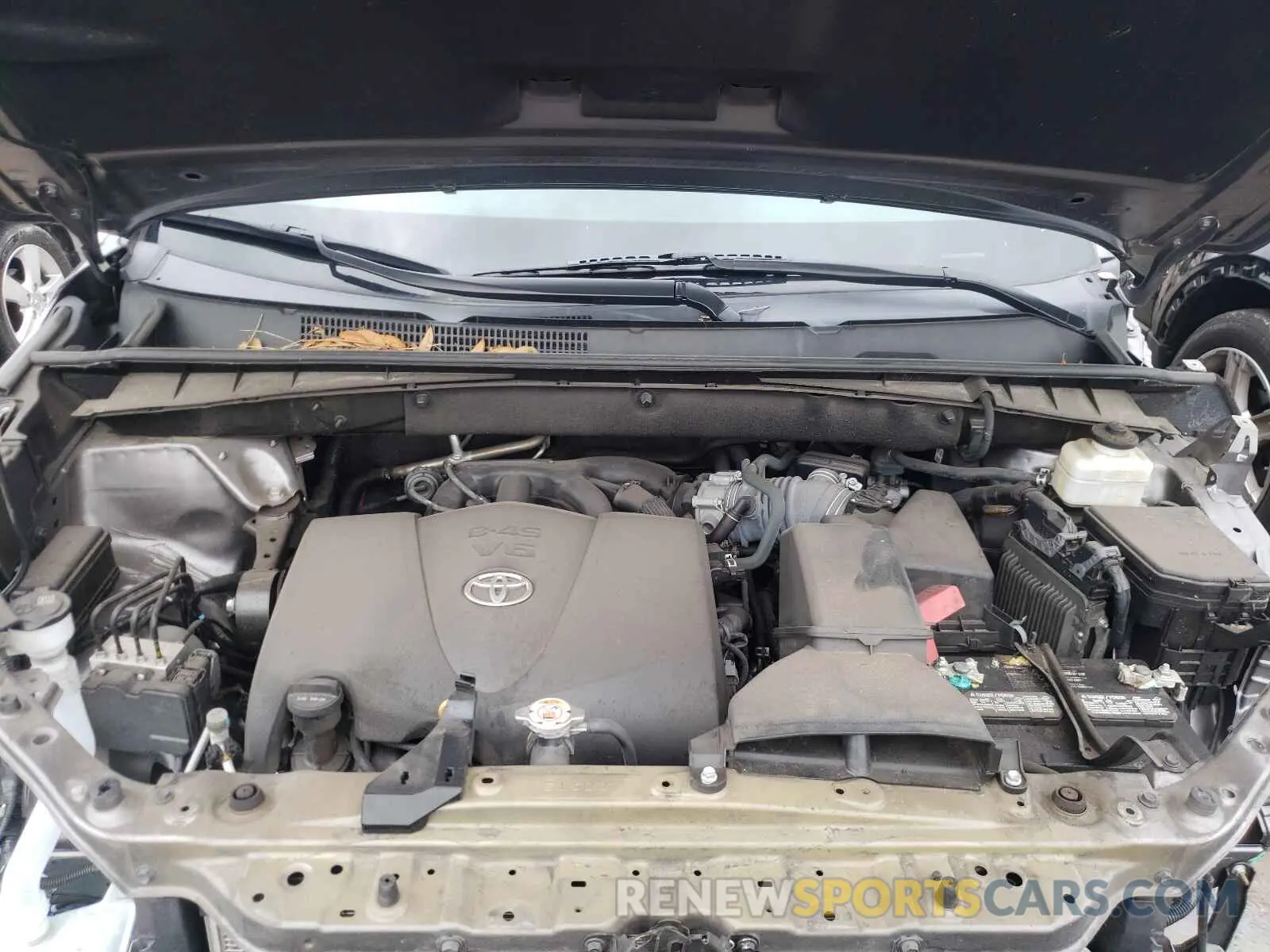7 Photograph of a damaged car 5TDZZRFH7KS290560 TOYOTA HIGHLANDER 2019