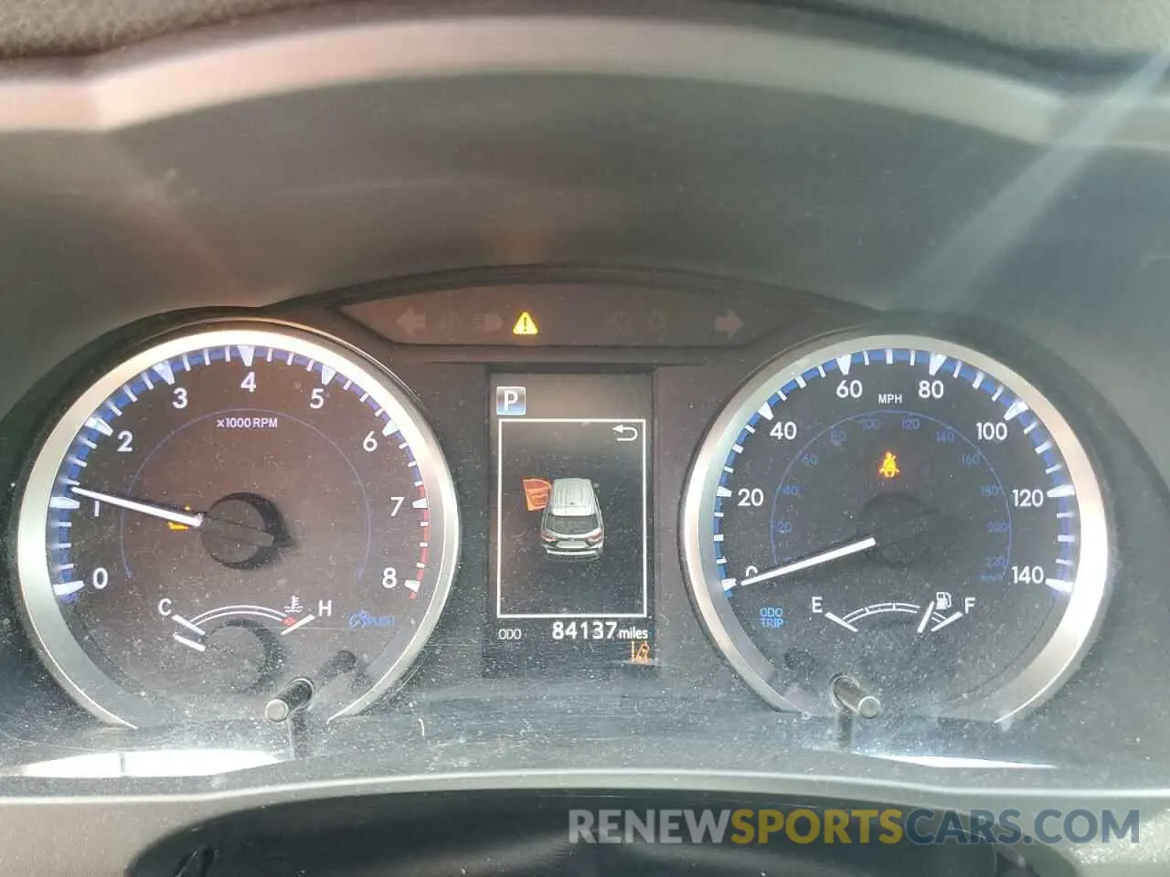 9 Photograph of a damaged car 5TDZZRFH7KS296813 TOYOTA HIGHLANDER 2019