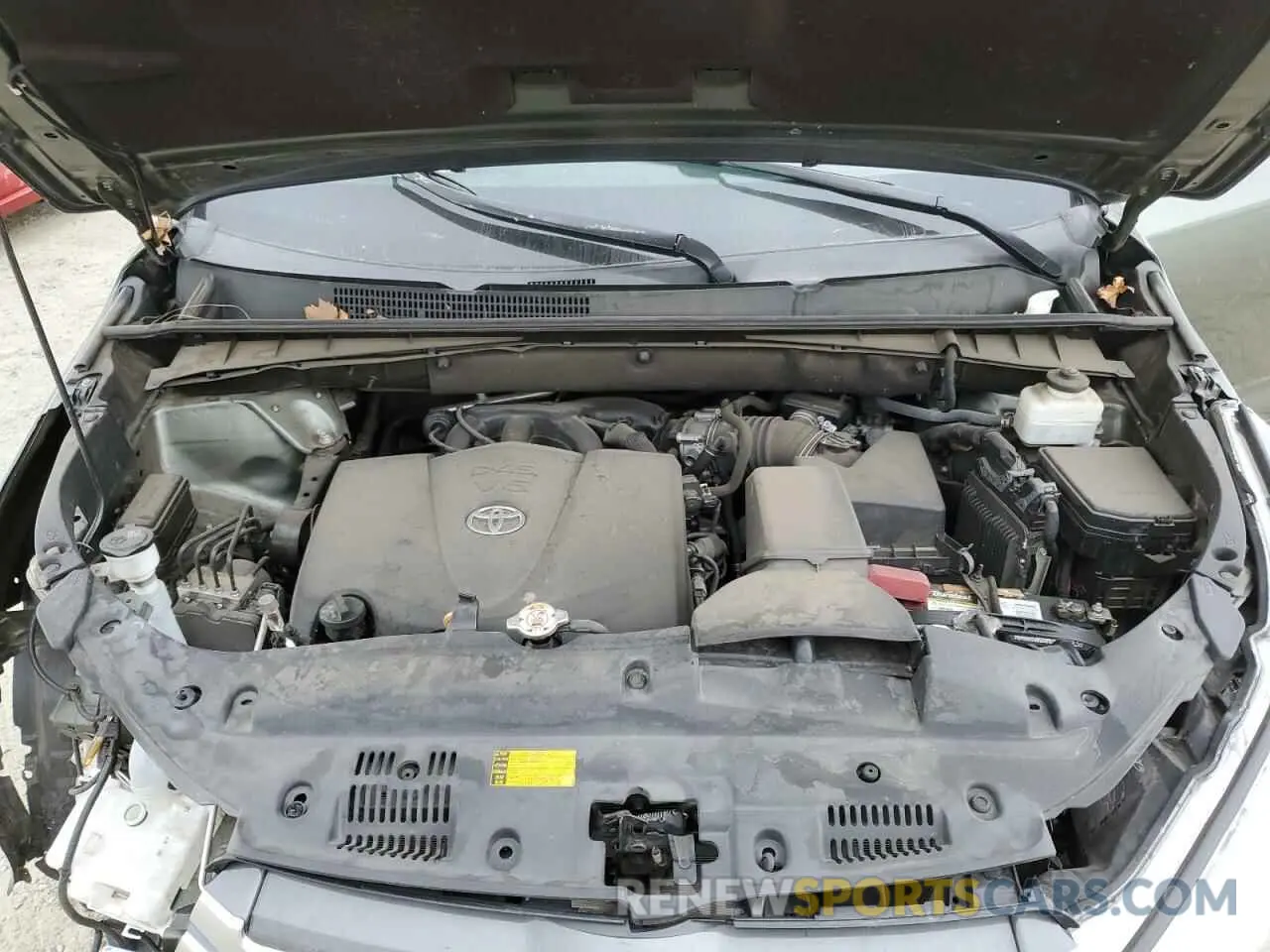 12 Photograph of a damaged car 5TDZZRFH7KS320351 TOYOTA HIGHLANDER 2019
