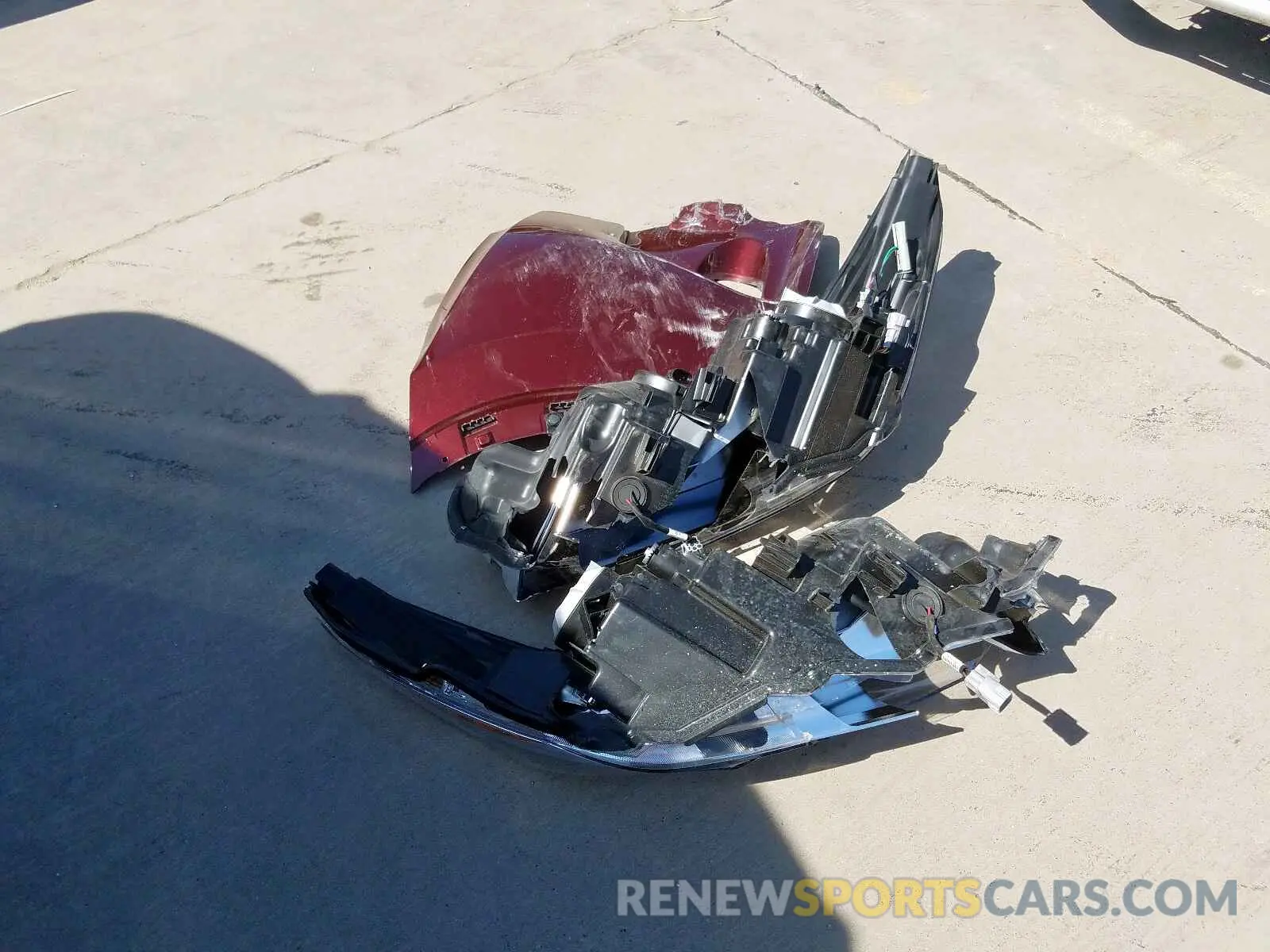 9 Photograph of a damaged car 5TDZZRFH8KS291796 TOYOTA HIGHLANDER 2019