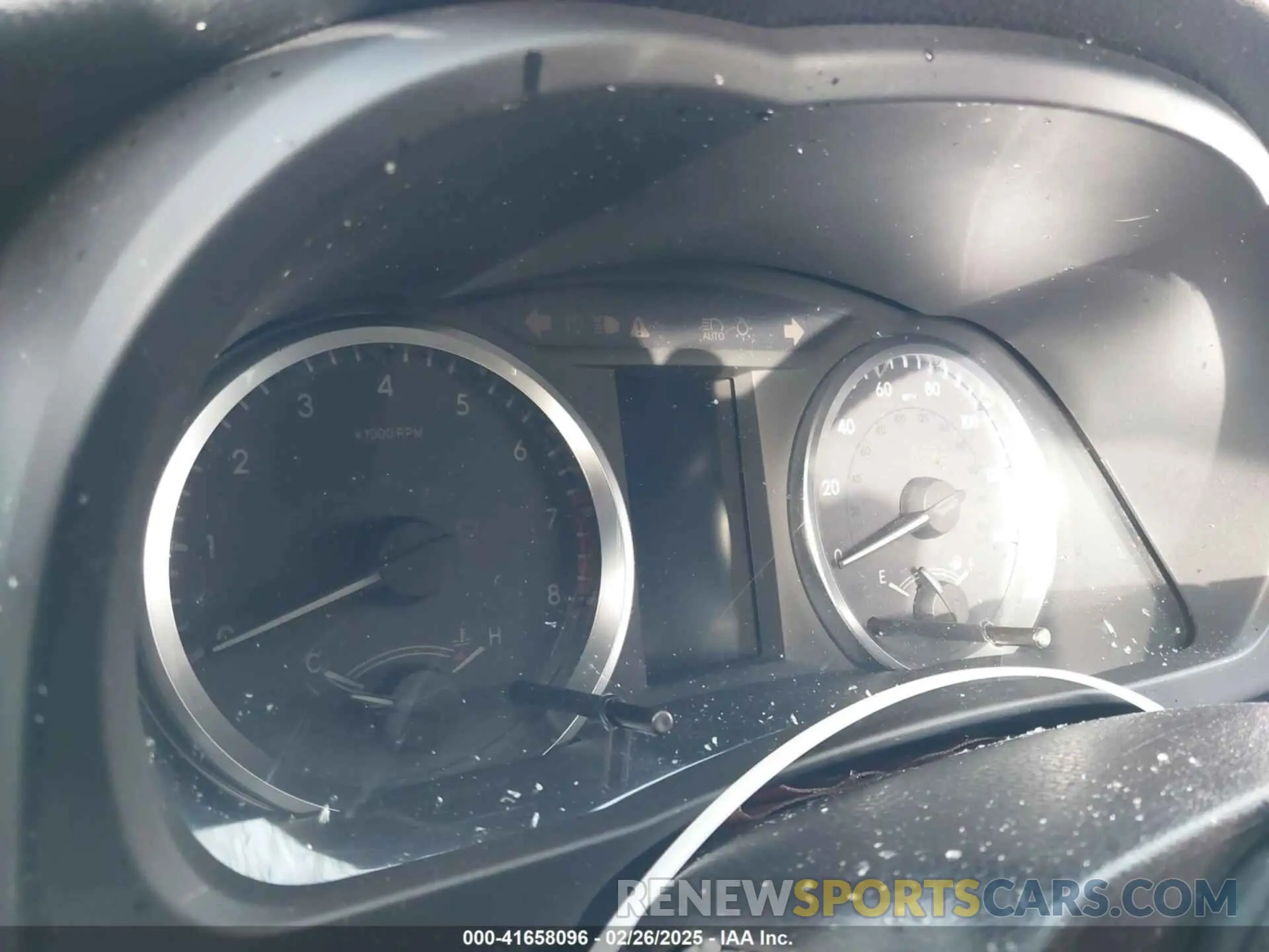 15 Photograph of a damaged car 5TDZZRFH8KS294505 TOYOTA HIGHLANDER 2019