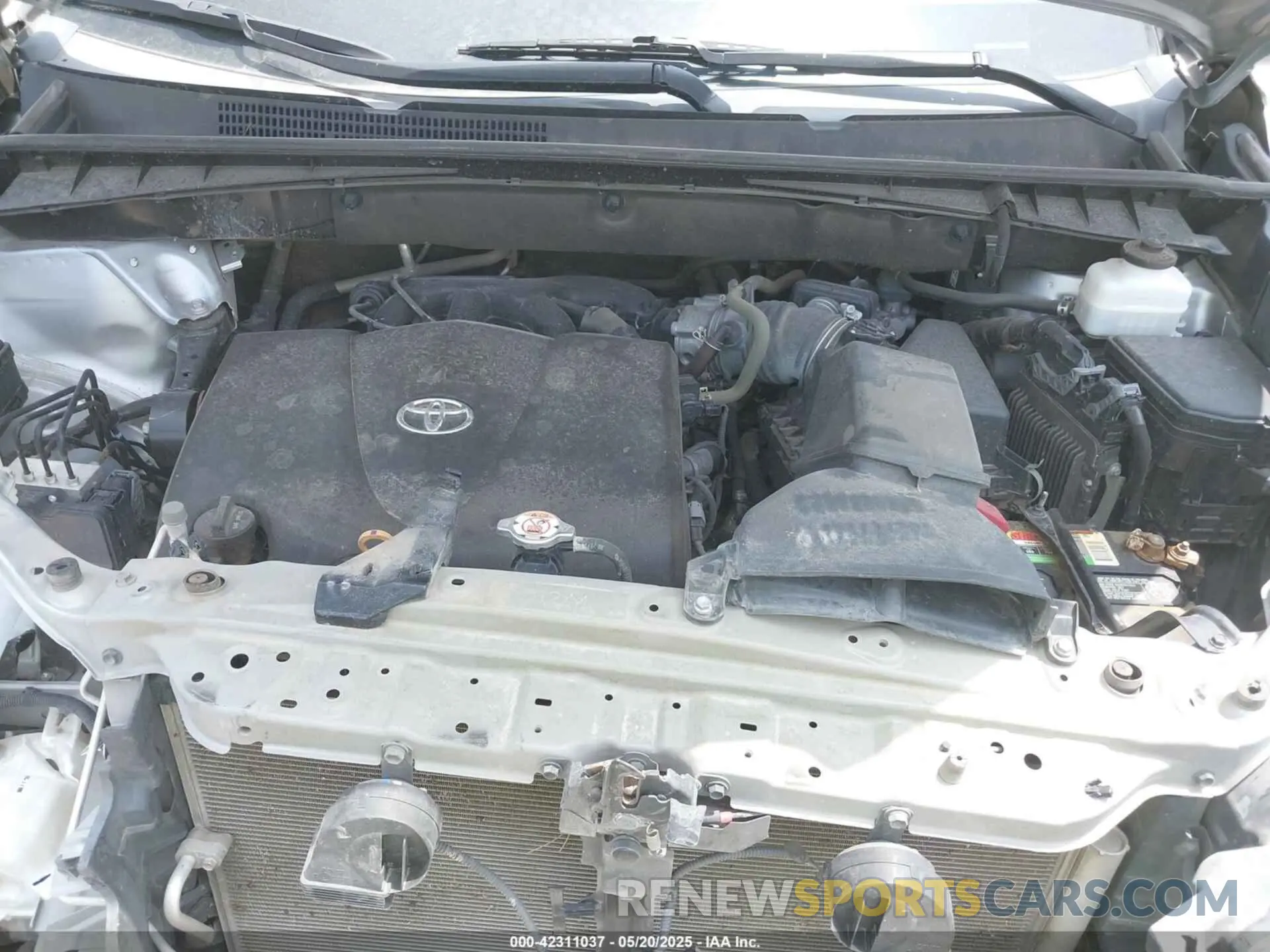 10 Фотография поврежденного автомобиля 5TDZZRFH8KS326112 TOYOTA HIGHLANDER 2019