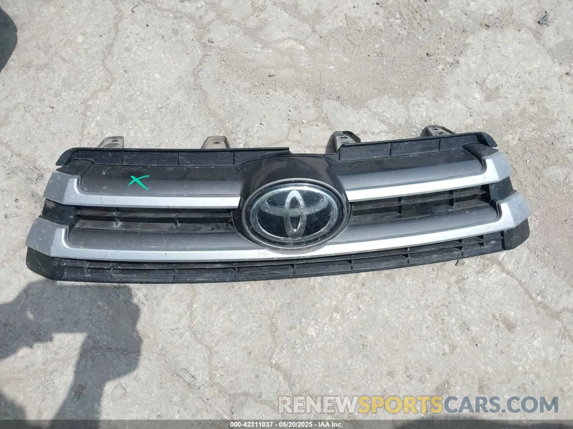 12 Фотография поврежденного автомобиля 5TDZZRFH8KS326112 TOYOTA HIGHLANDER 2019