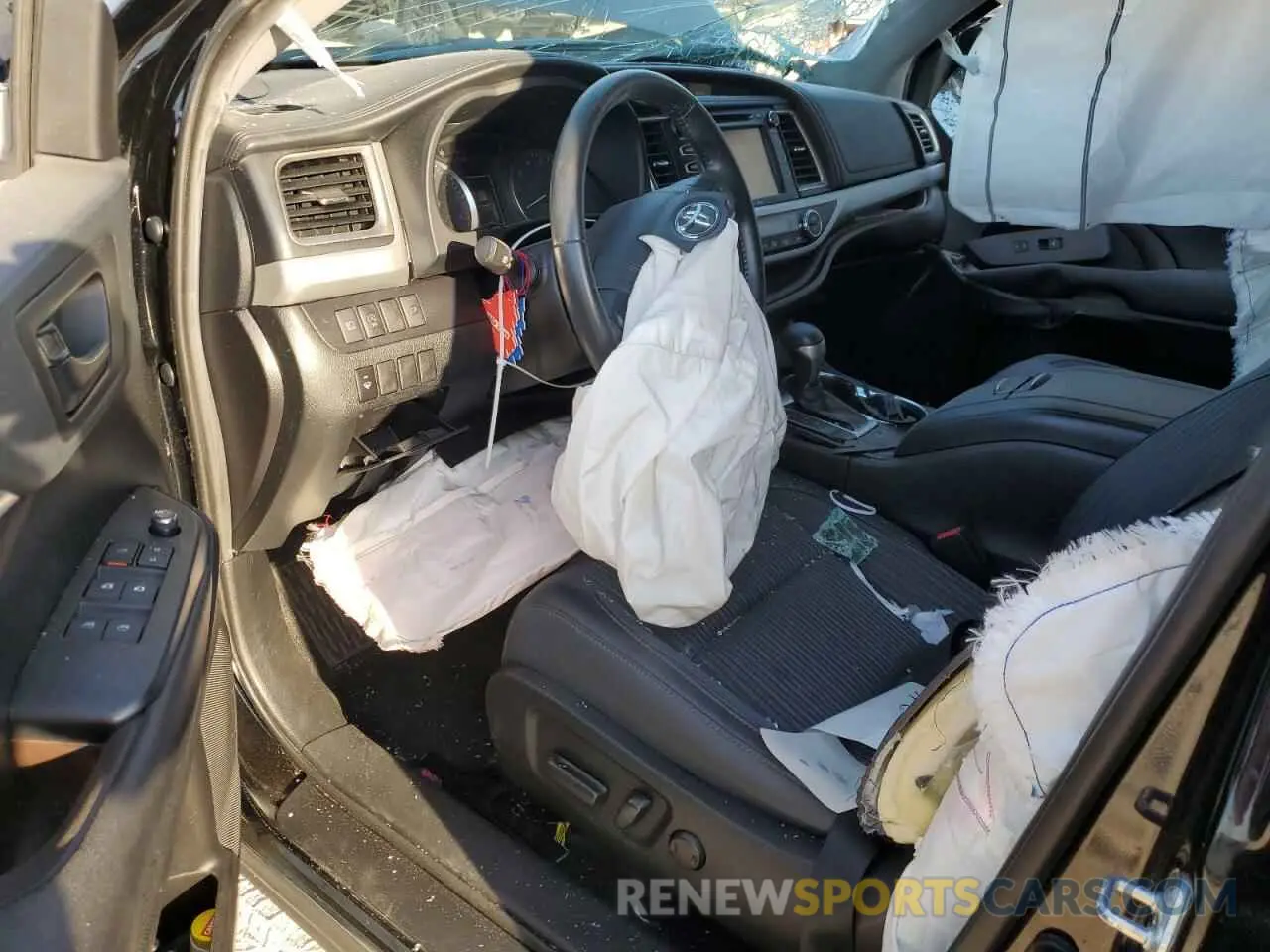 8 Фотография поврежденного автомобиля 5TDZZRFH8KS361653 TOYOTA HIGHLANDER 2019