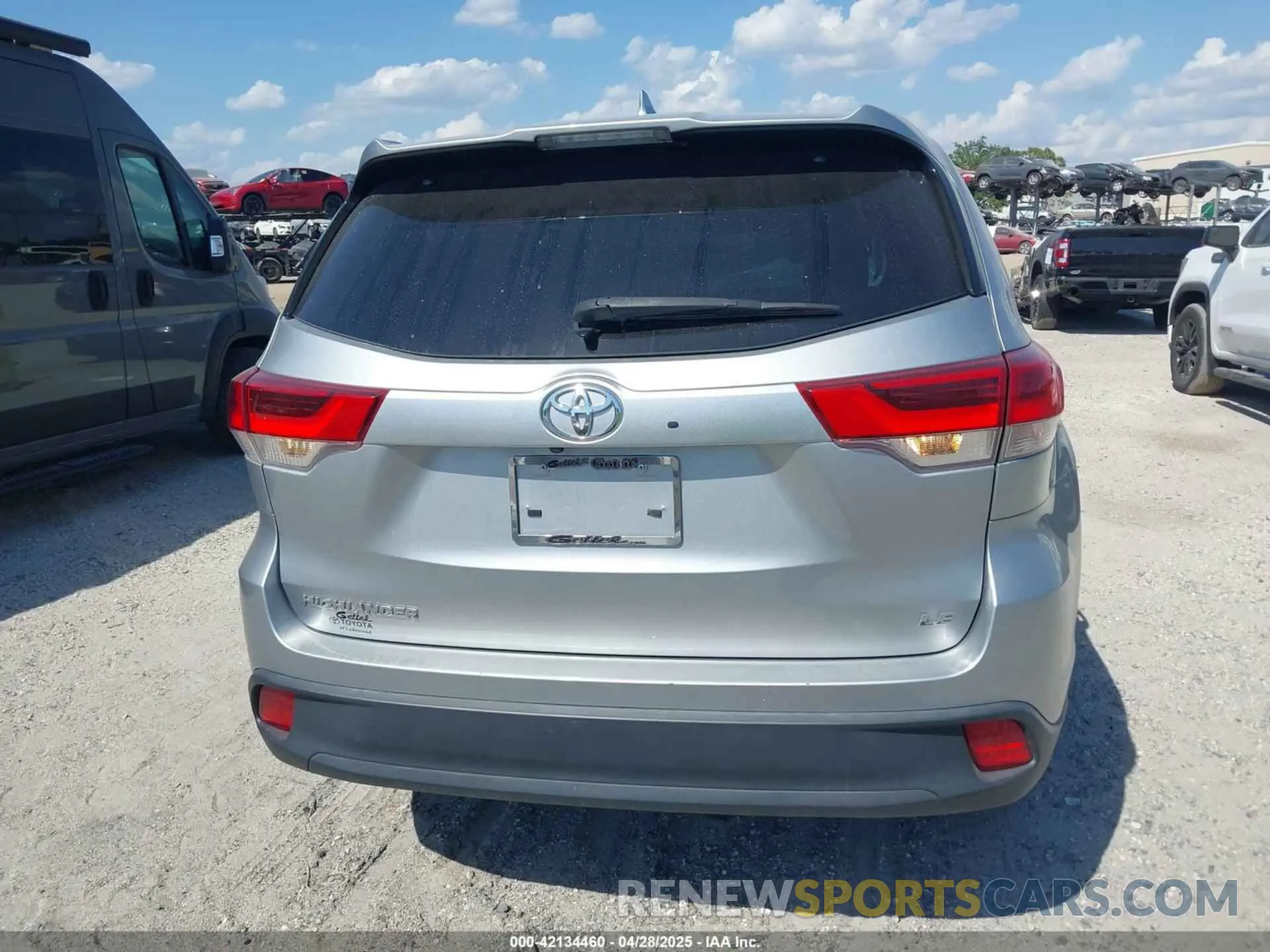 17 Фотография поврежденного автомобиля 5TDZZRFH8KS362902 TOYOTA HIGHLANDER 2019