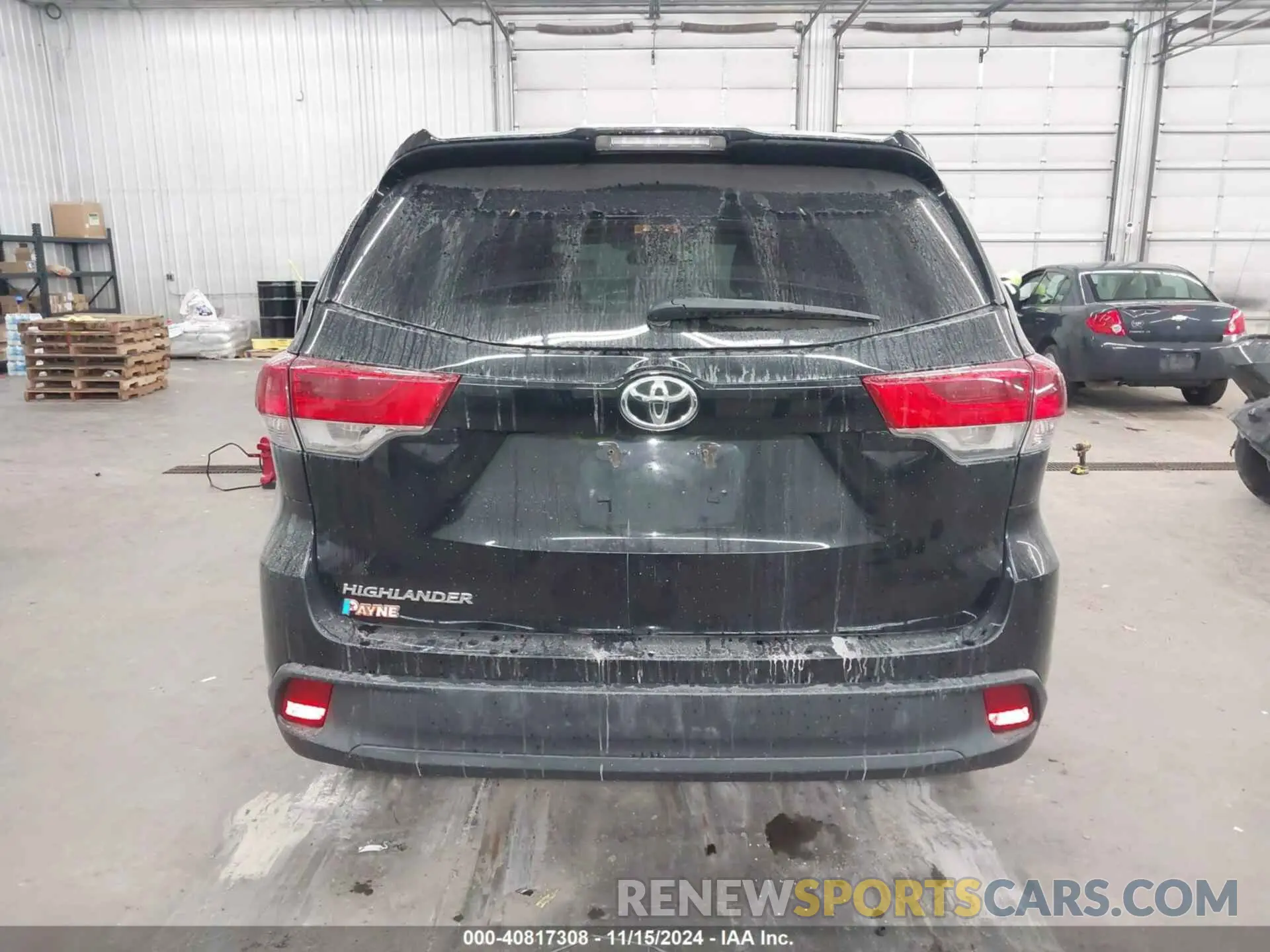 16 Photograph of a damaged car 5TDZZRFH9KS304166 TOYOTA HIGHLANDER 2019