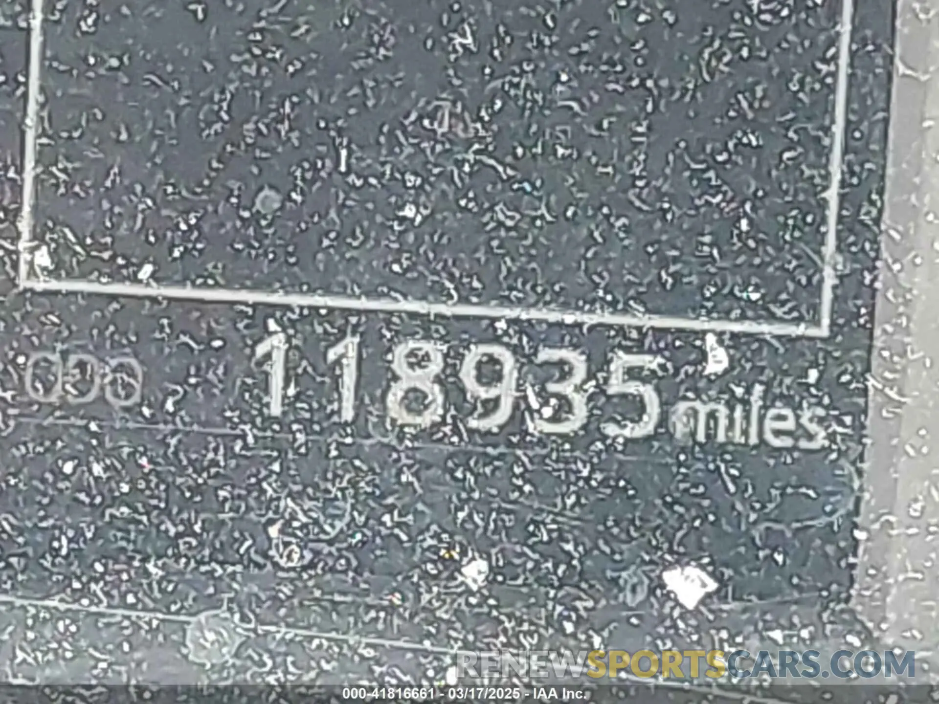 14 Photograph of a damaged car 5TDZZRFH9KS313370 TOYOTA HIGHLANDER 2019