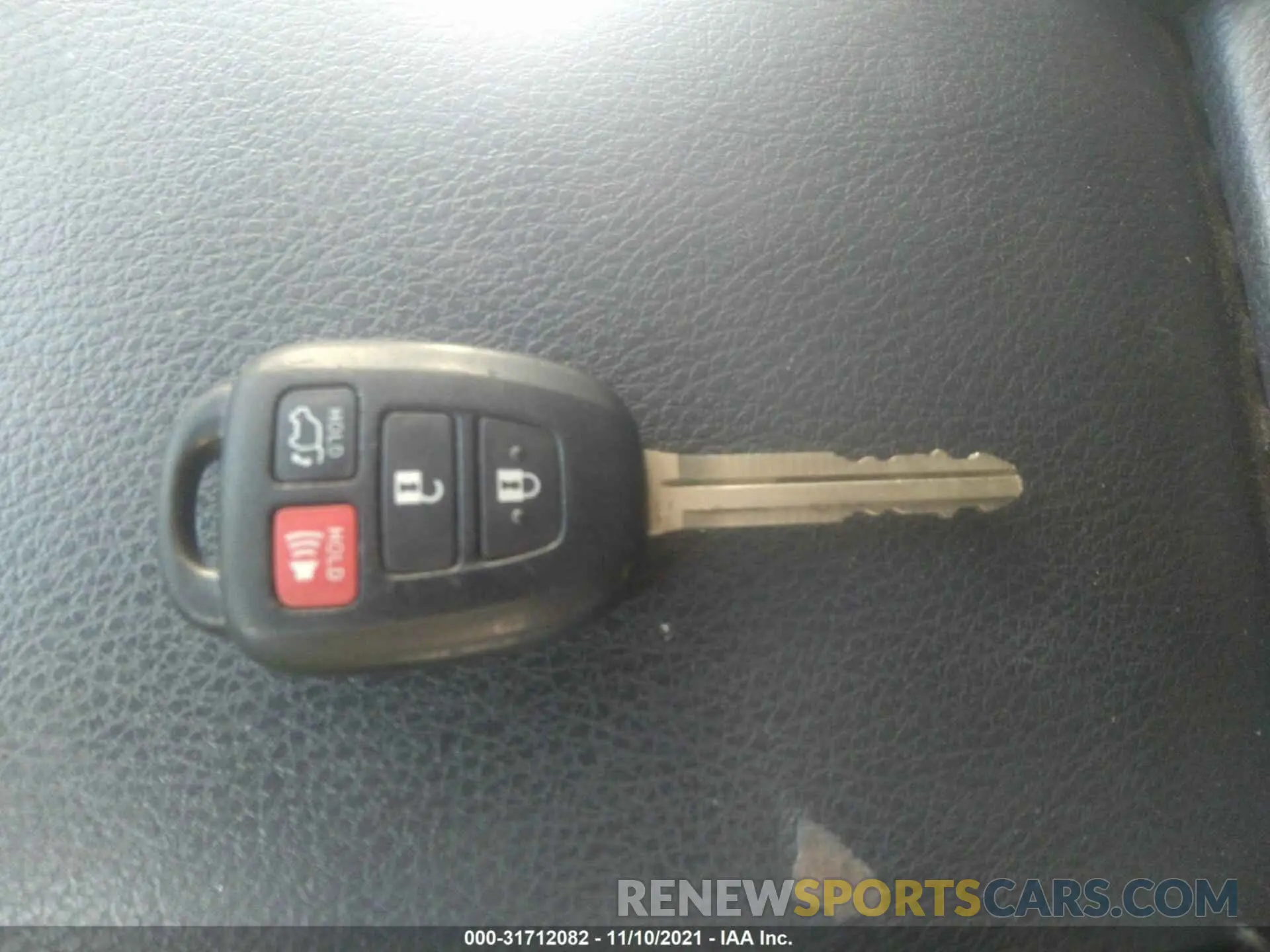 11 Фотография поврежденного автомобиля 5TDZZRFH9KS318312 TOYOTA HIGHLANDER 2019